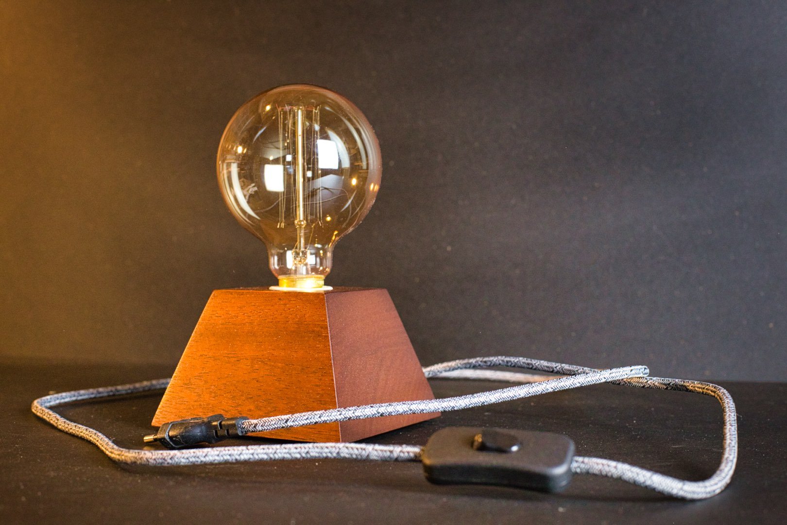 Lampe Mahogany Edison - Atelier Samo - Prise européene
