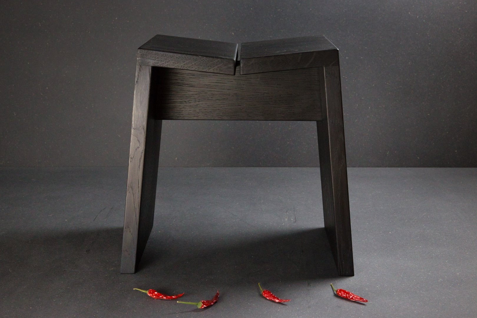 Tabouret Onsen finition noire - Atelier Samo