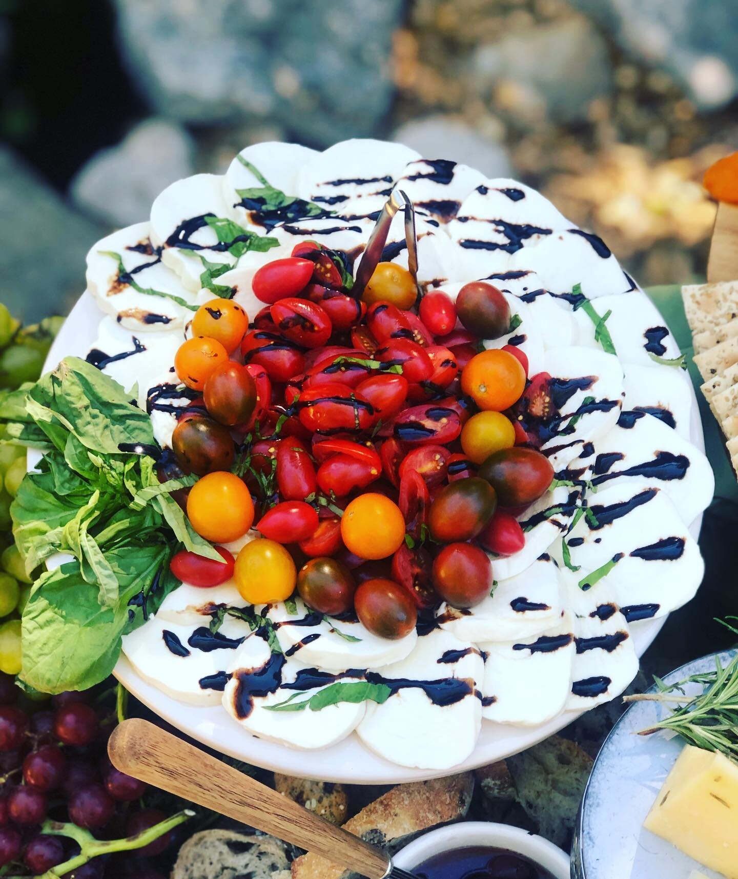 Who doesn&rsquo;t love a caprese?! #foxinthewoodscatering  #pineroseweddings