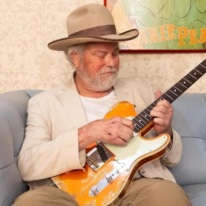Robert Earl Keen.