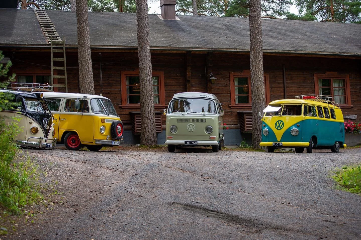 🚌🚎🚌🚐 
.
.
.
.
#visitfinland #thisisfinland #ourfinland #discoverfinland #matkailu #l&auml;himatkailu #kotimaanmatkailu #suomi #finland #karavaanarit #finnishmoments #ig_finland #roadtrip #vanlife #camping #camper #campervan #vwcampervan #vwcamper