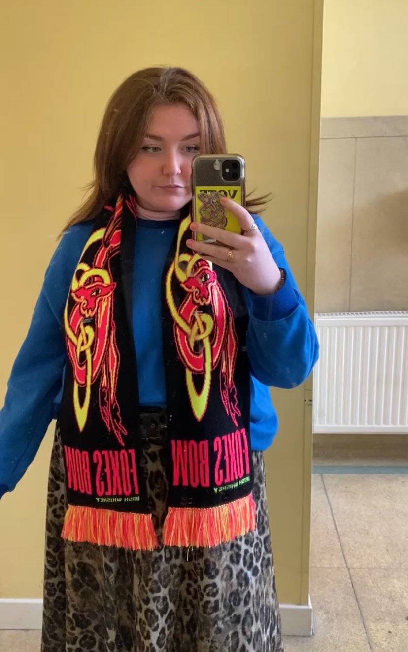 Foxes Bow Whiskey Scarf Design