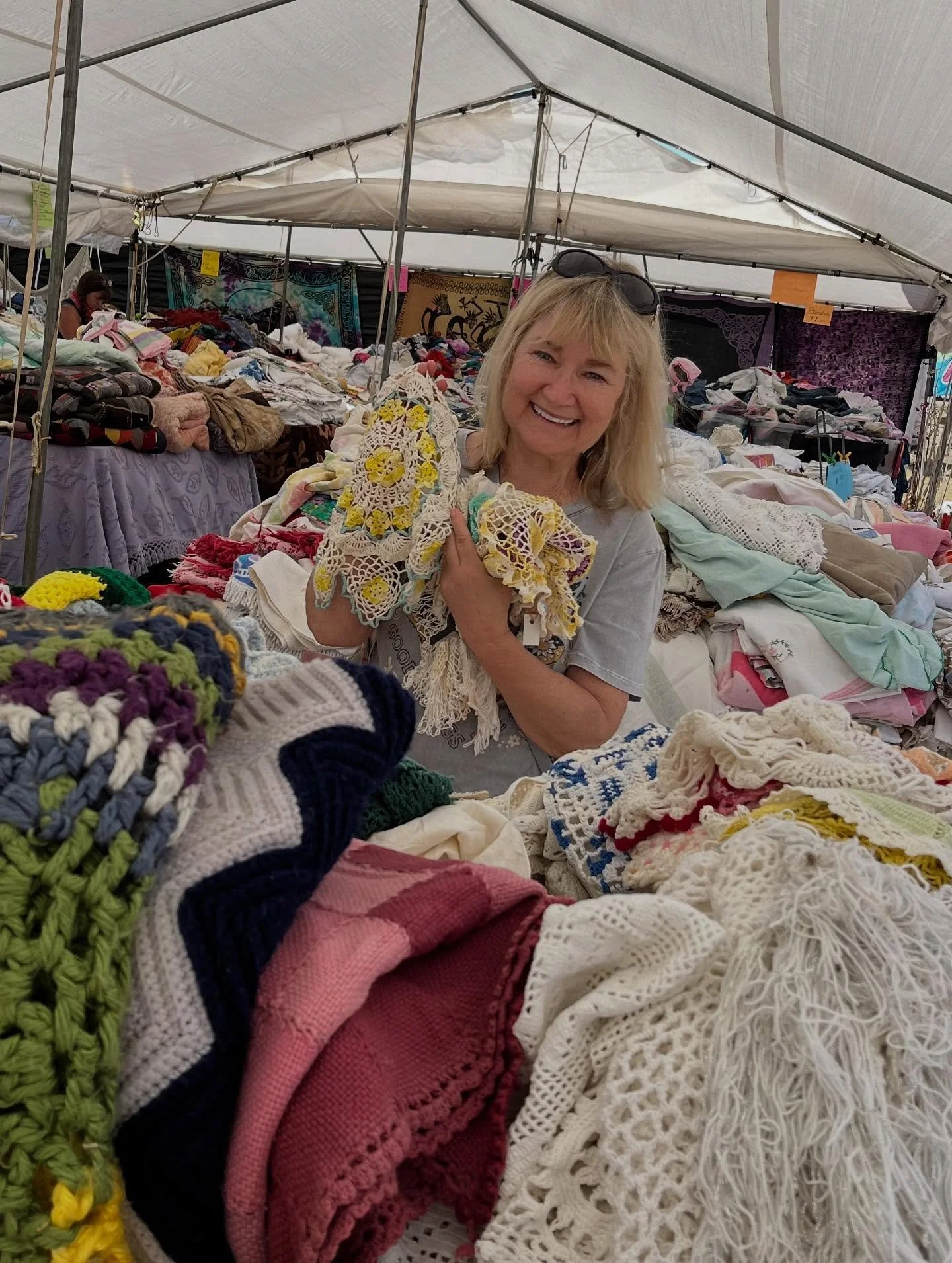 I&rsquo;m in my happy place in Round Top, Texas. Who knew there&rsquo;d be table after table filled with mounds and mounds of vintage linens?!?! I just might want to move here!  #followers #vintagelinen #antiquetextilesforinspiration #antiques #warre