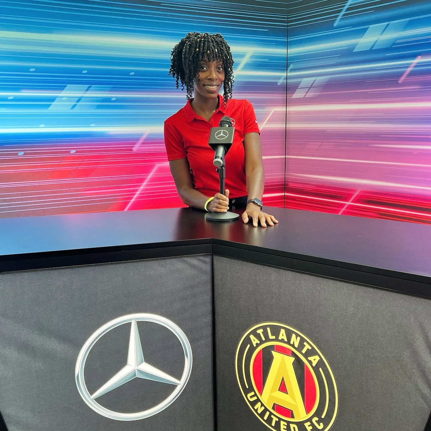 Hey there! I know you&rsquo;re tired of being stuck and desire more out of life. I get it. I&rsquo;ve been there too and I&rsquo;d like to help you gain clarity and start living the life you&rsquo;ve dreamed of. Hit me up, I&rsquo;d love to chat with