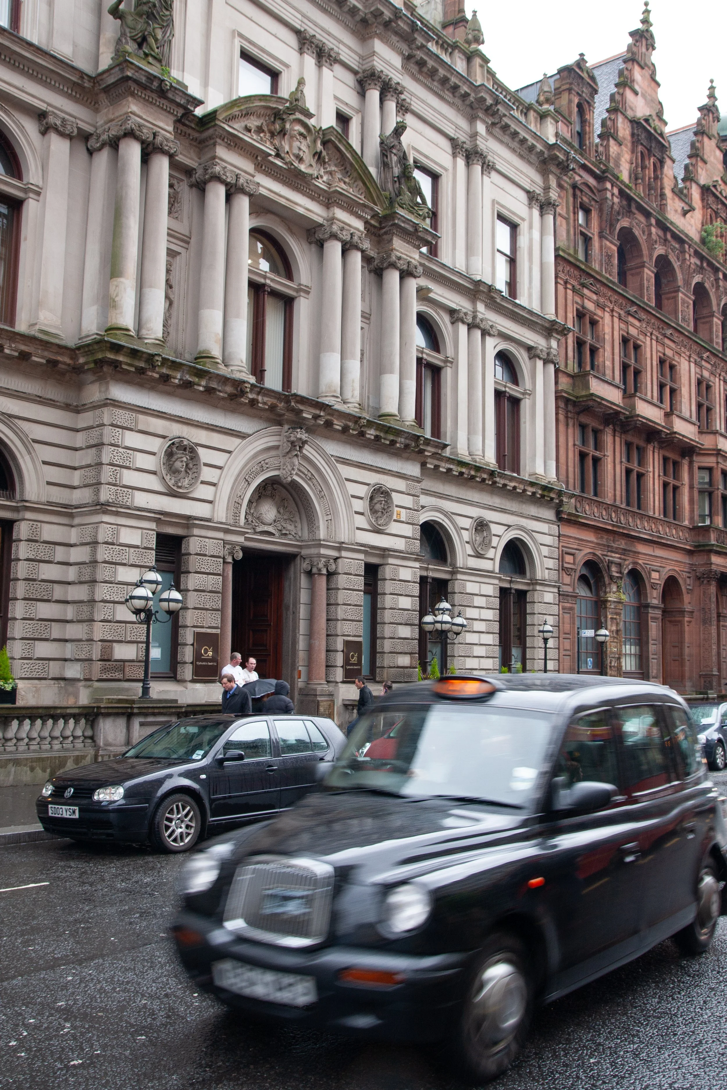 Black cab - Edinburgh, Scotland