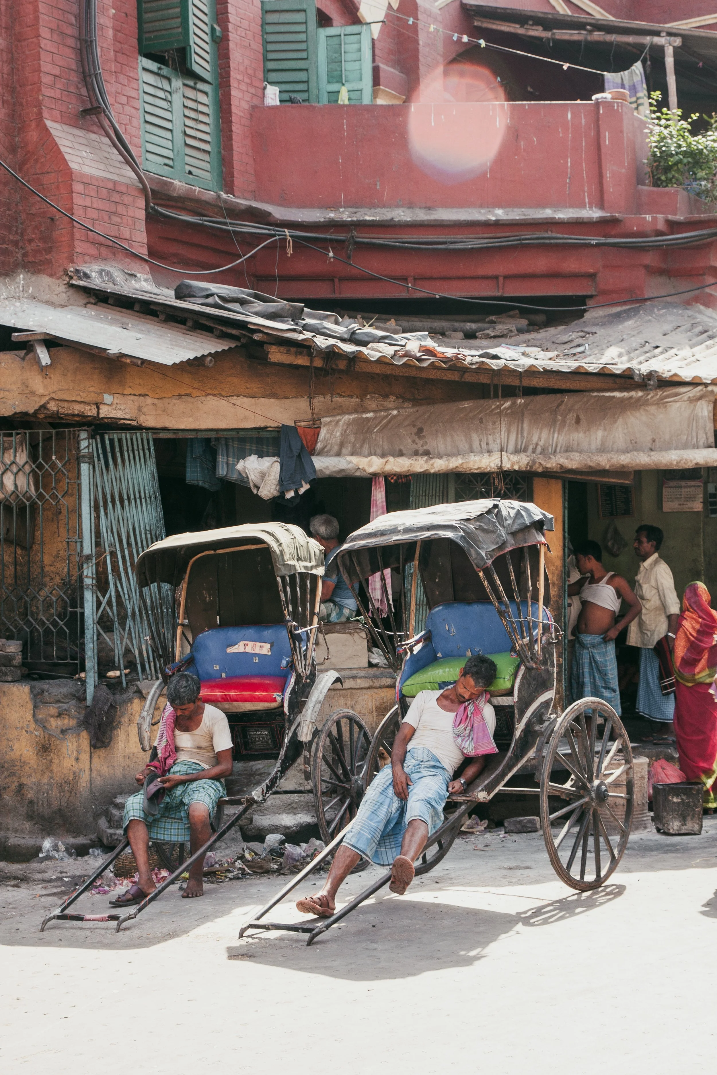 Rest between fares - Calcutta, India