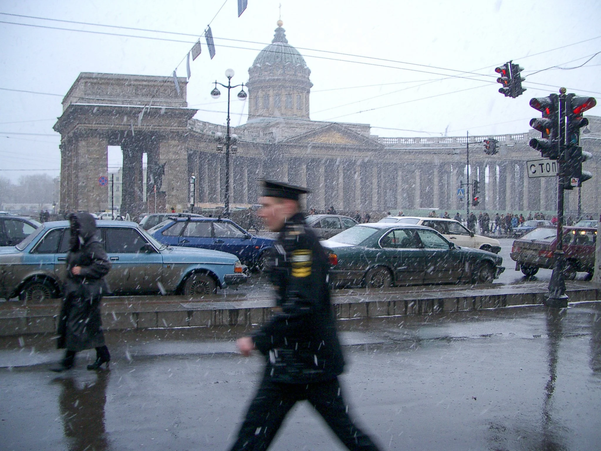 Snowy rush - St. Petersburg, Russia