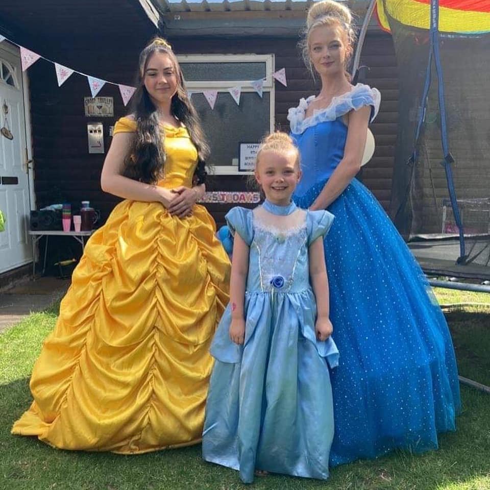 fairytale childrens parties 4.jpg