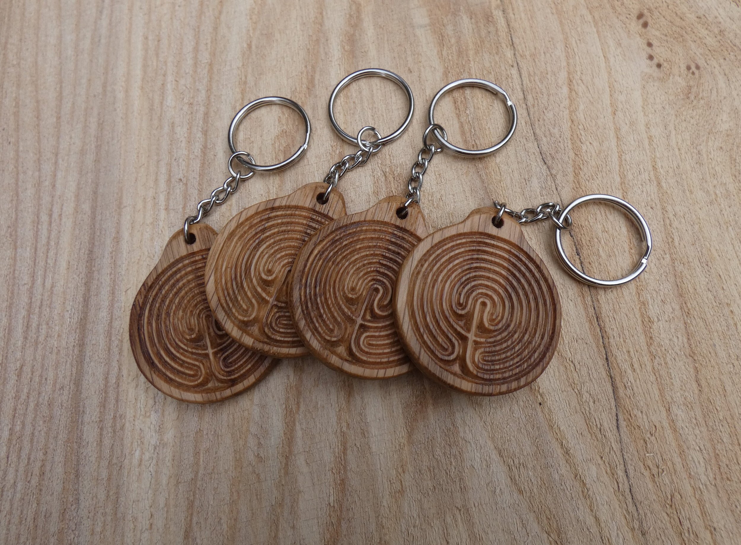 https://i.etsystatic.com/19732423/r/il/82c122/3297016004/il_fullxfull.3297016004_c04p.jpg