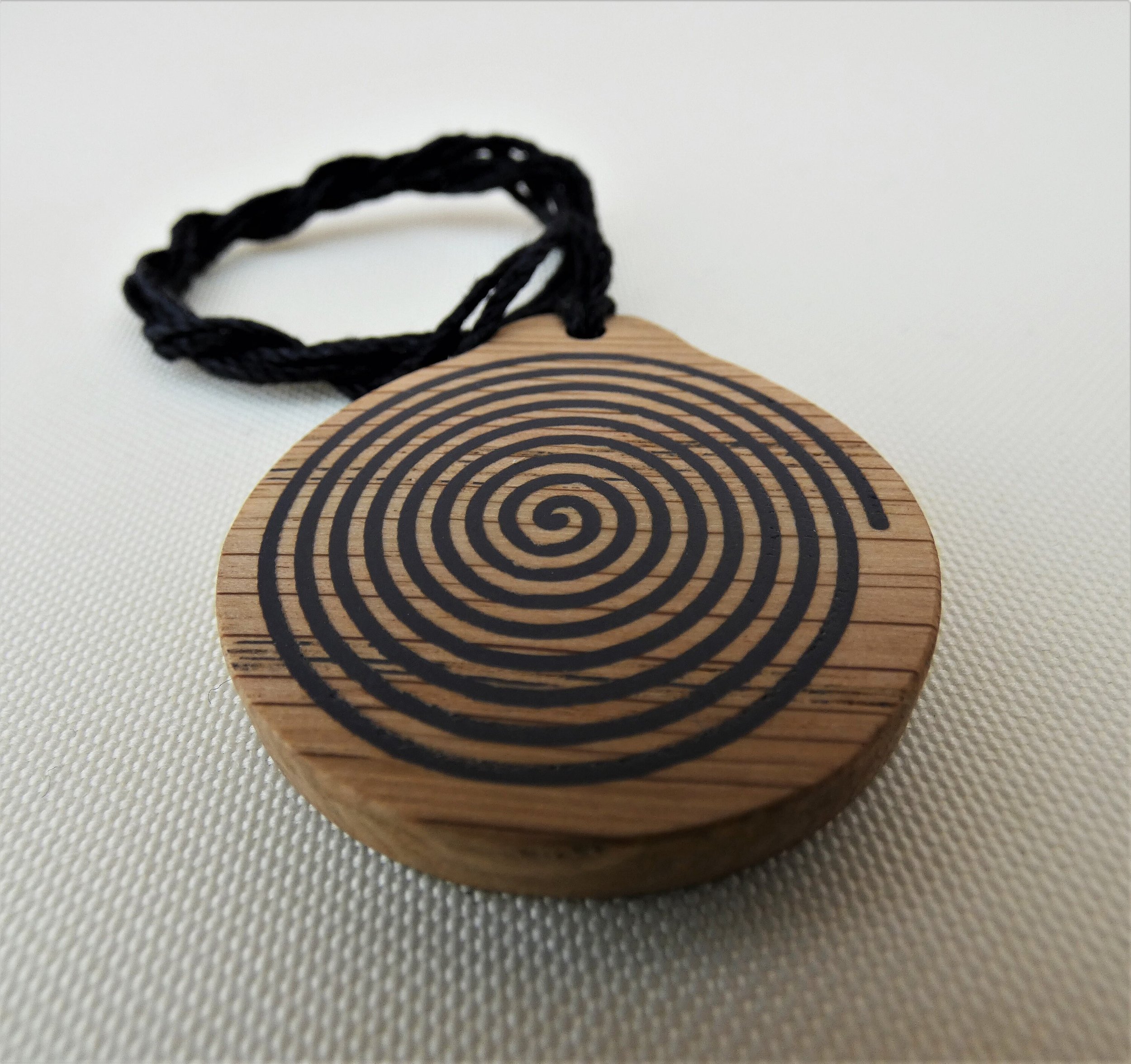https://i.etsystatic.com/19732423/r/il/c02940/2278515413/il_fullxfull.2278515413_rrau.jpg