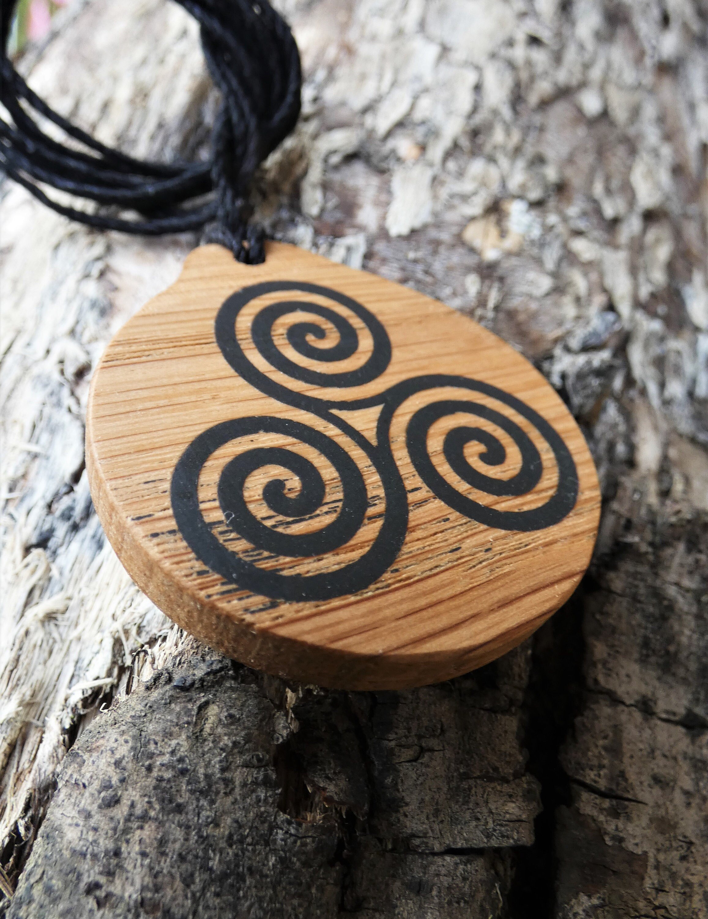 https://i.etsystatic.com/19732423/r/il/30e3e0/2551411053/il_fullxfull.2551411053_efyd.jpg