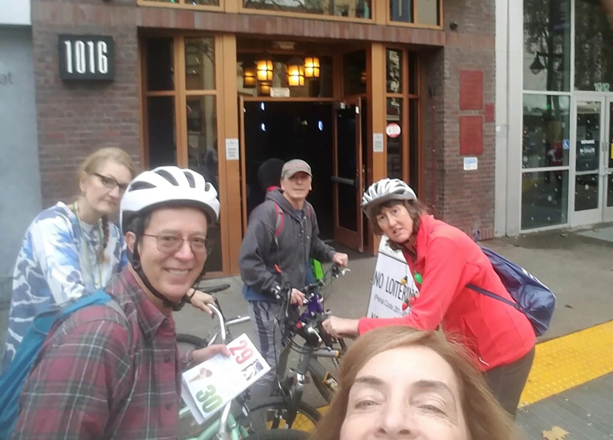 two flat tires and a rusty chain: correct!