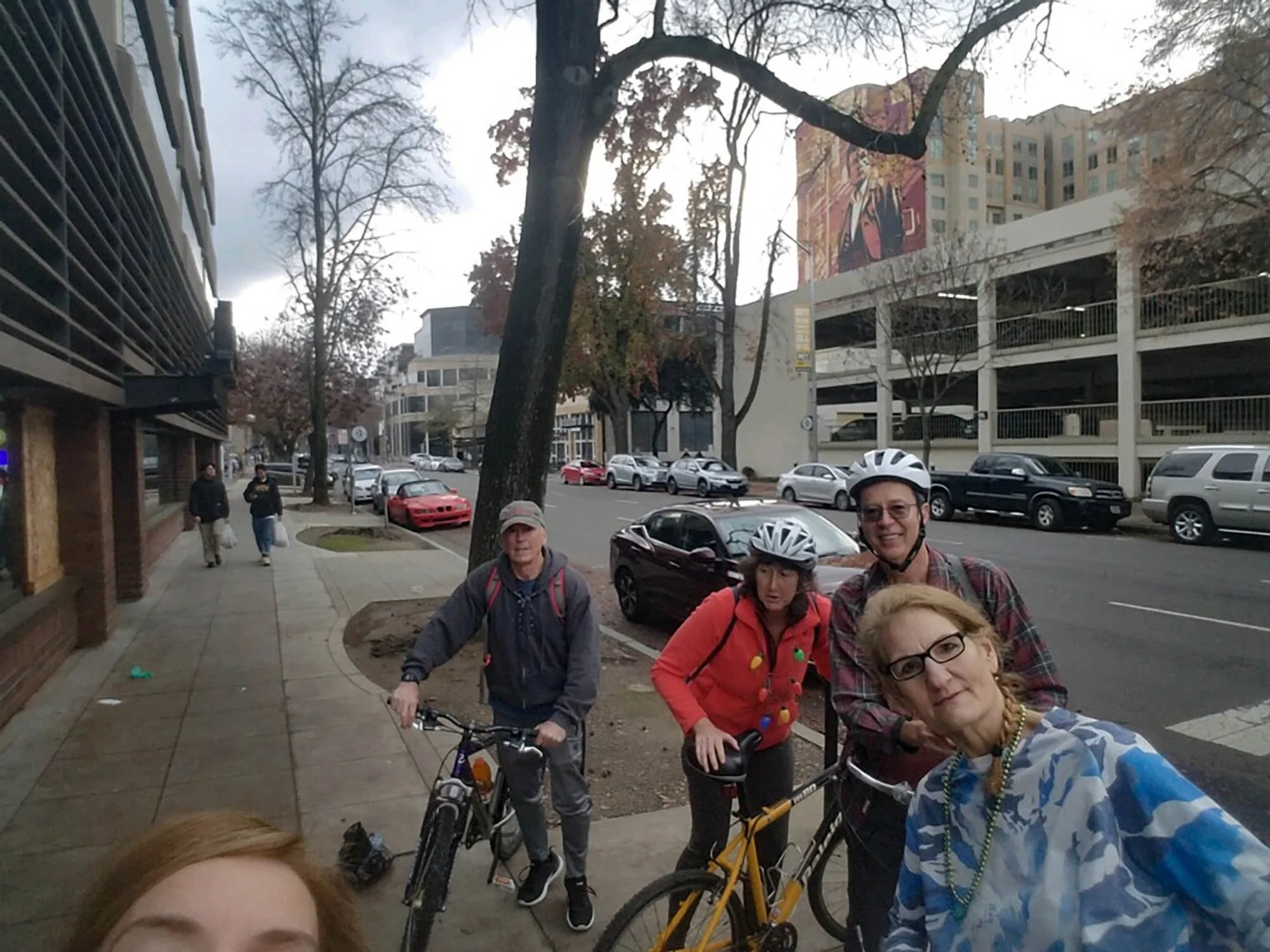 two flat tires and a rusty chain: correct!