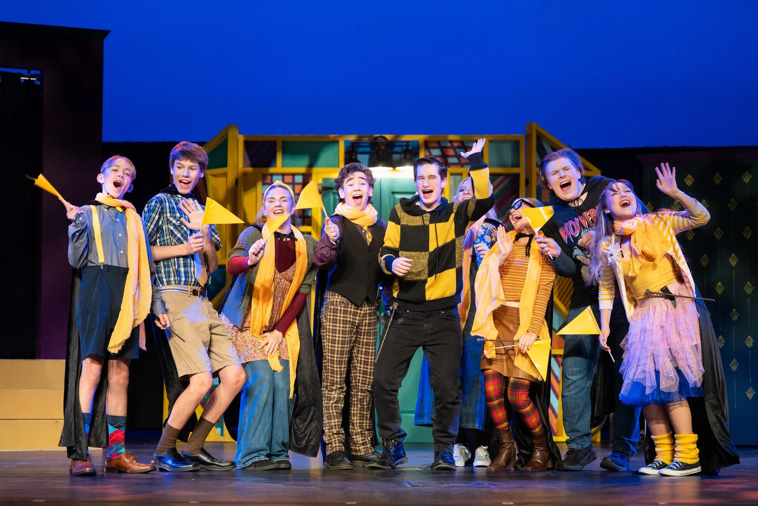 Hiiiiiiii!!!!💛 It&rsquo;s opening night! You&rsquo;ve got three chances to catch this hilarious show! Ticket link in bio. 
Photo credit @aolphotographyatl 

#puffsplay #jchsgladiators #thirdornothing