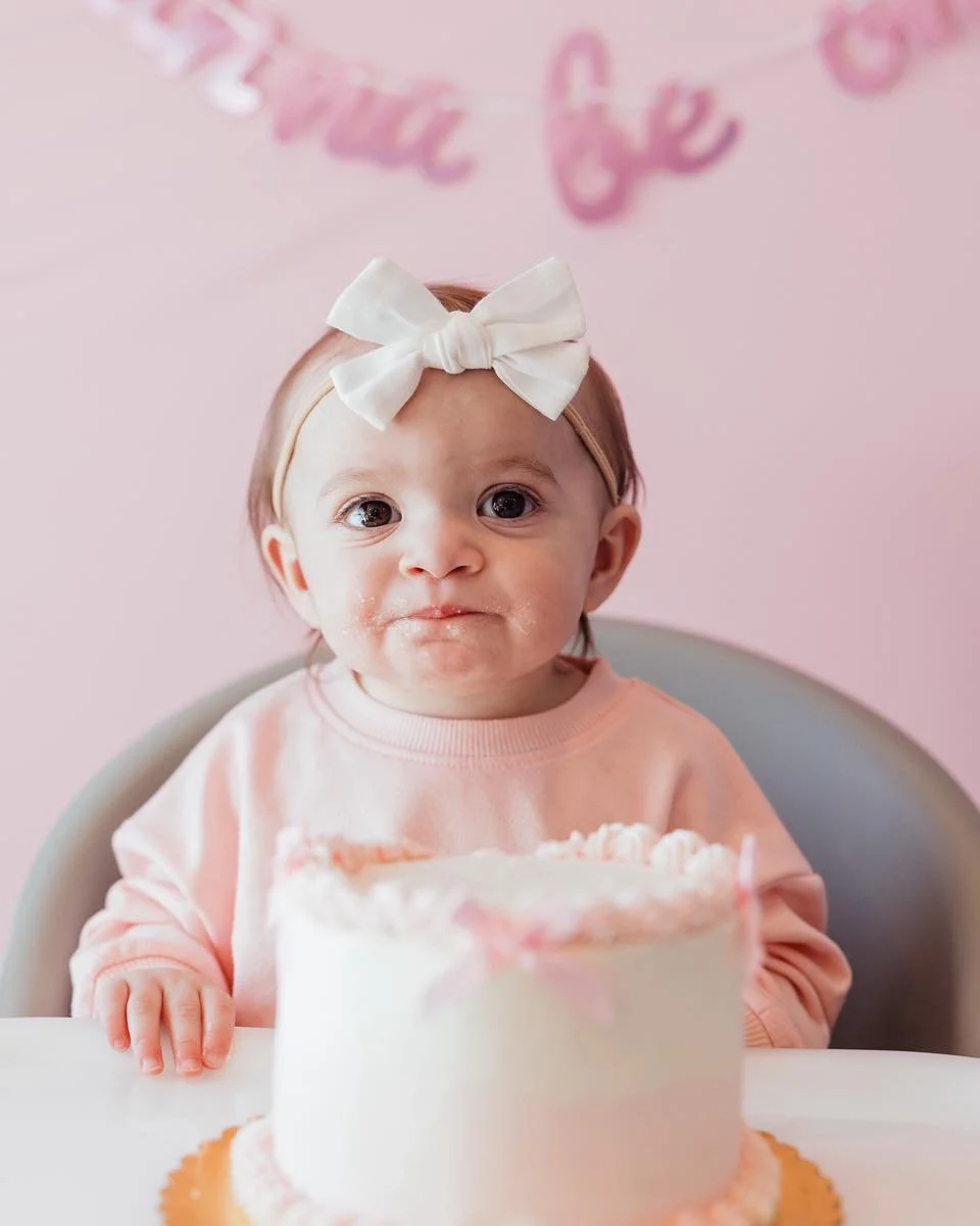 #GirlsjustwannabeONE 💕🎂
Loved capturing Kennedy&rsquo;s sweetest first birthday moments 📸✨