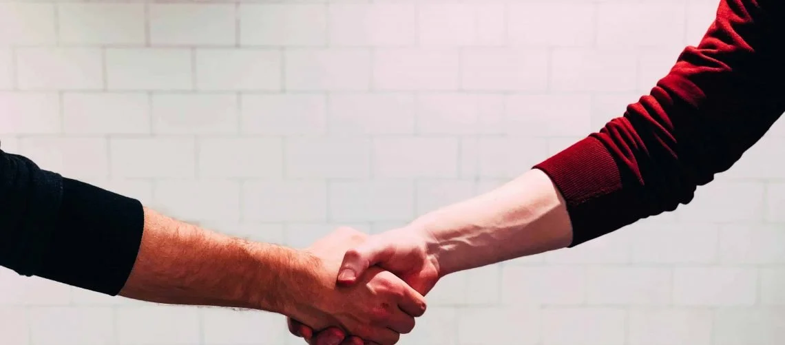 handshake-ob4iuvy36qbm5ftdnfkc2bcejgc9pbhs400edaucgi.jpeg