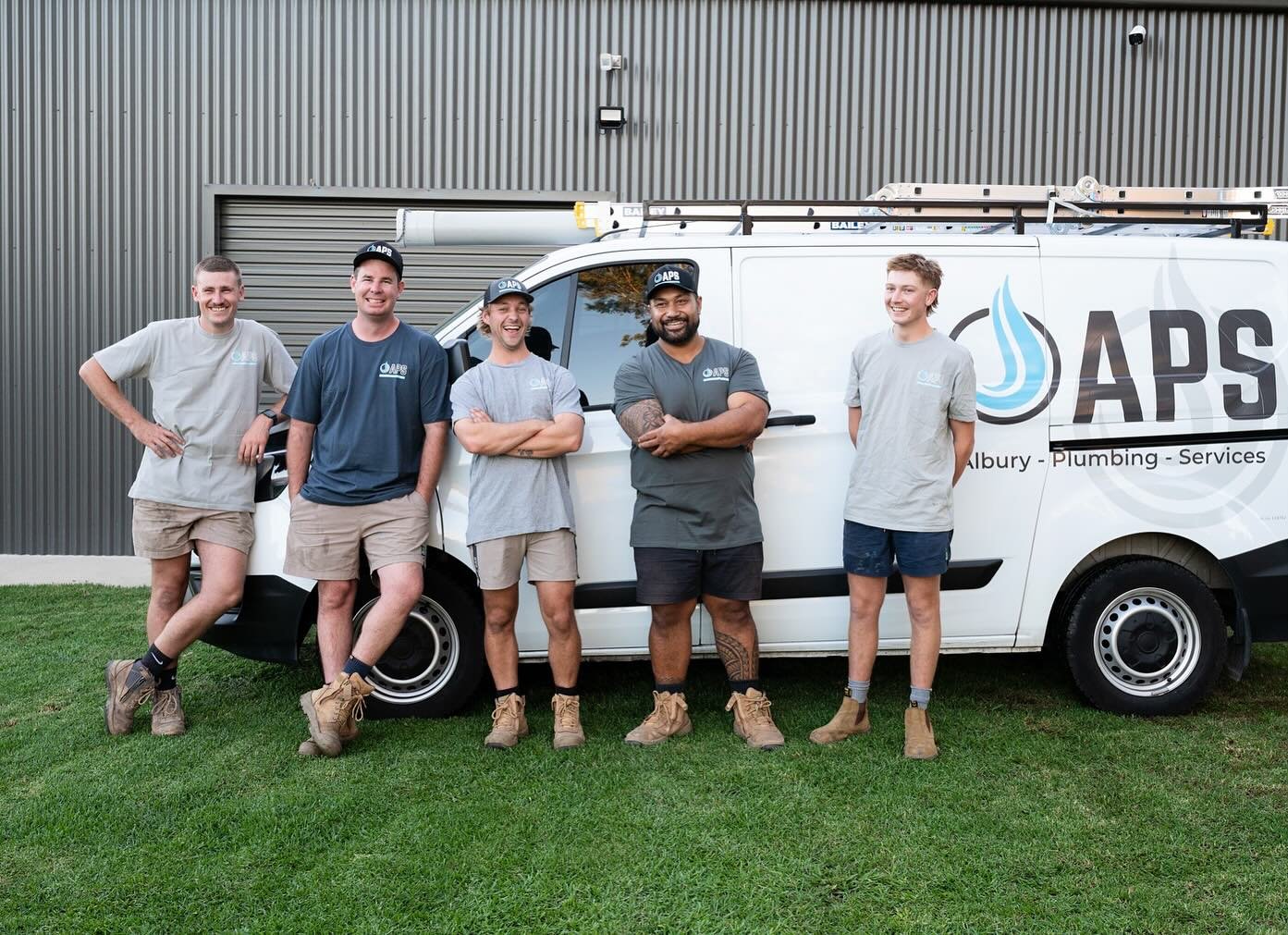 An afternoon spent with the fun team Albury Plumbing Services! Some new content and head shots coming right up! ⭐️