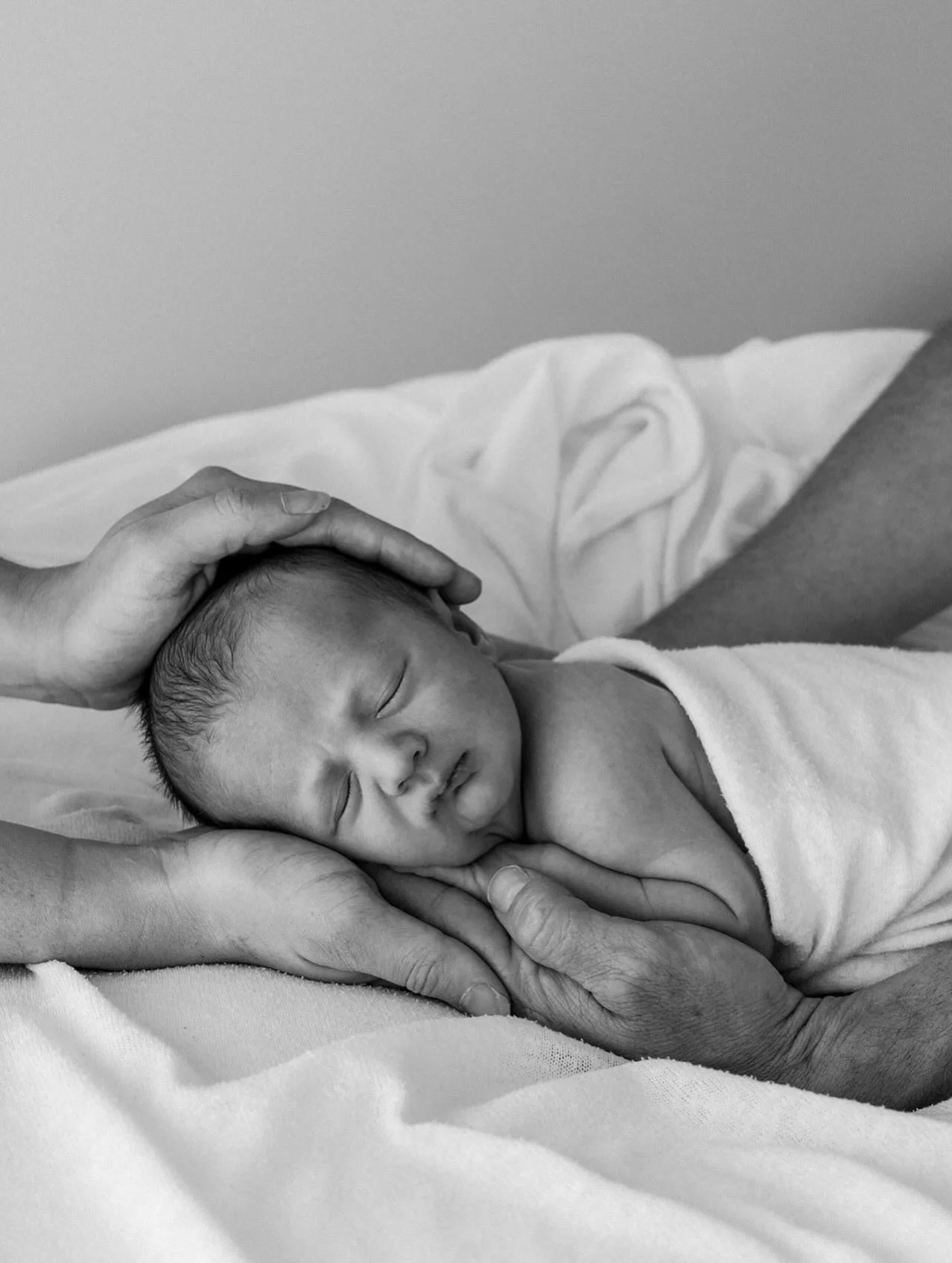 What I can promise you this year: 
lots of beautiful images filling your feed - hello baby spam. 
sessions that flow with your baby - hello relaxed session. 
no AI edits - all my work, all your baby - say less. 
a open studio, open heart, open space 