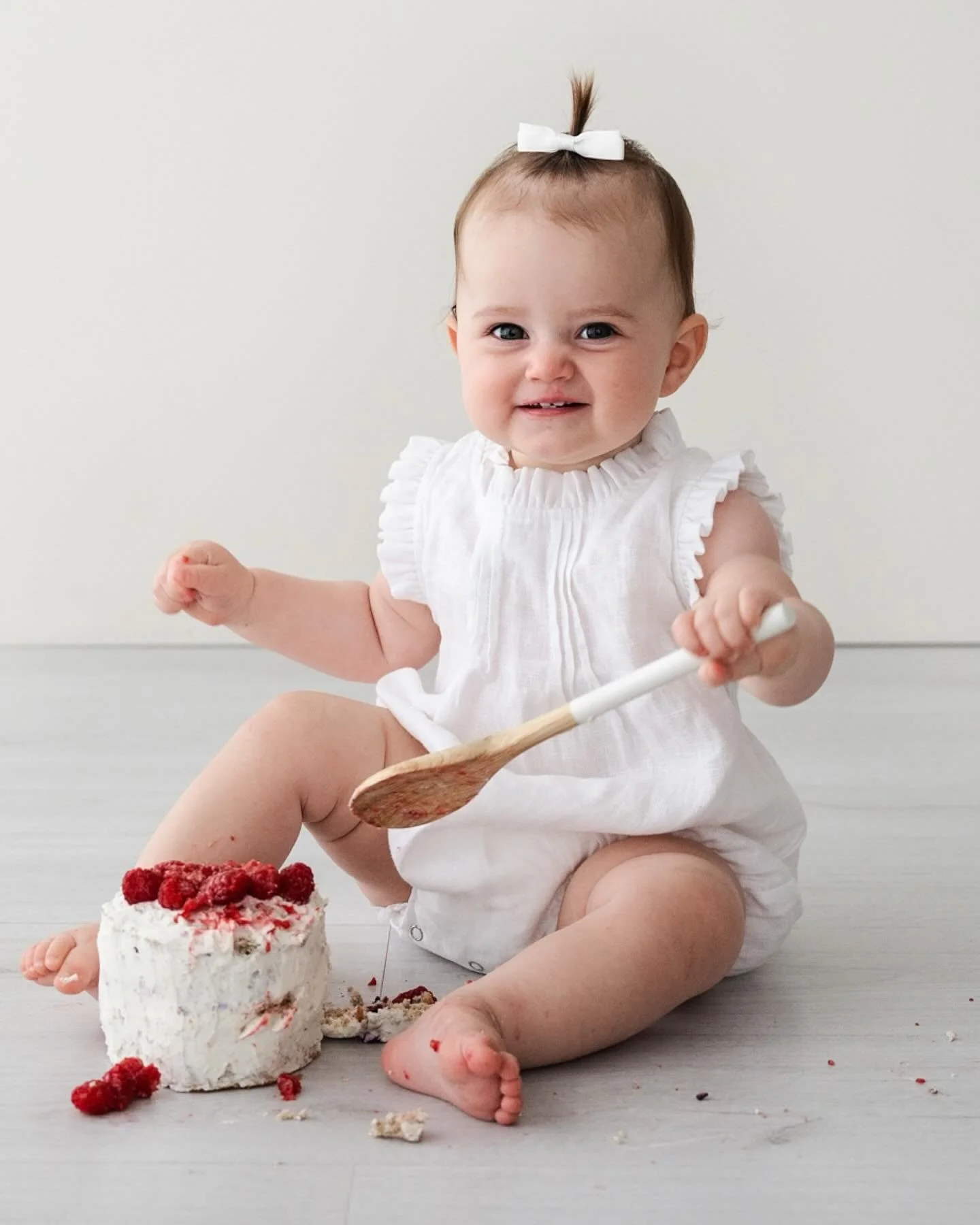 Remember when I said there was a backlog of images I hadn&rsquo;t even shared yet. Well I cannot believe this one has been sitting there so long. Cake Smash fun with this sweet one. Always a great time capturing this family 🎂