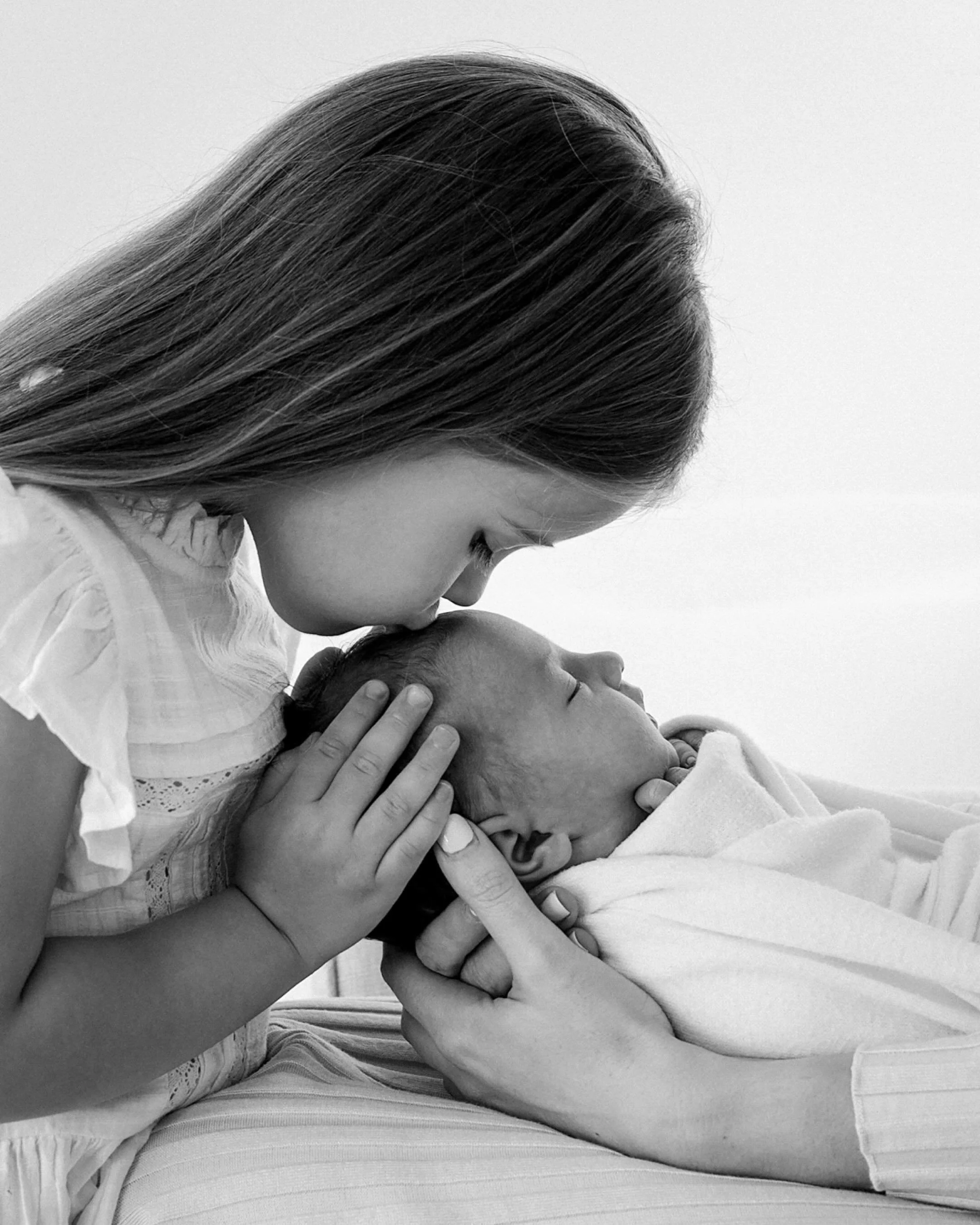 A special session for me, in home with beautiful friends. Welcoming their third little love a year after we also welcomed a third. Catch ups are not as spontaneous and planned well in advance, if sick kids stay at bay and our worlds align. Three is f