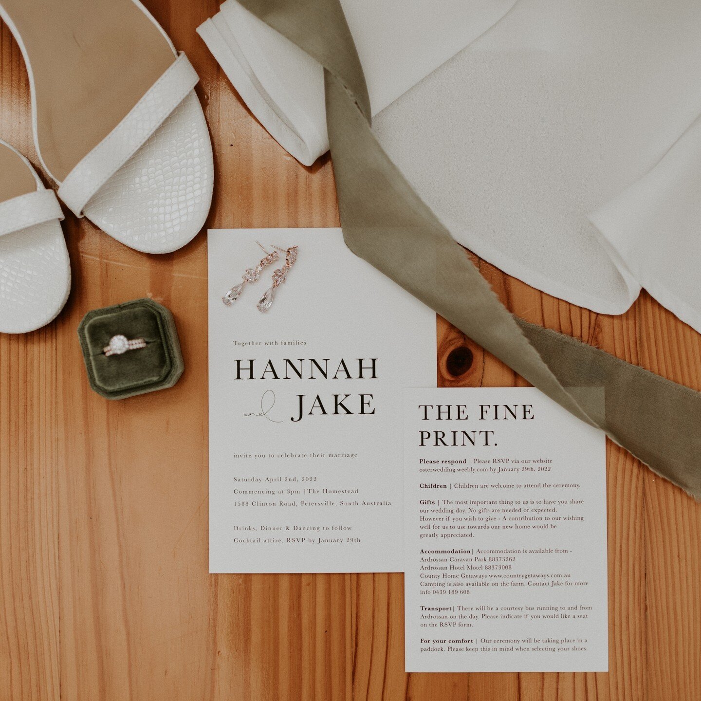 PHWOAR Wedding season is hitting with a BANG! Pleeeease don't leave it too late to book in your vendors, cause we're filling up, FAST! ⁠
.⁠
📷️ @tessnewtonphotography⁠
.⁠
.⁠
#littleivy #weddingstationery #weddingsignage #weddinginvites #australianwed