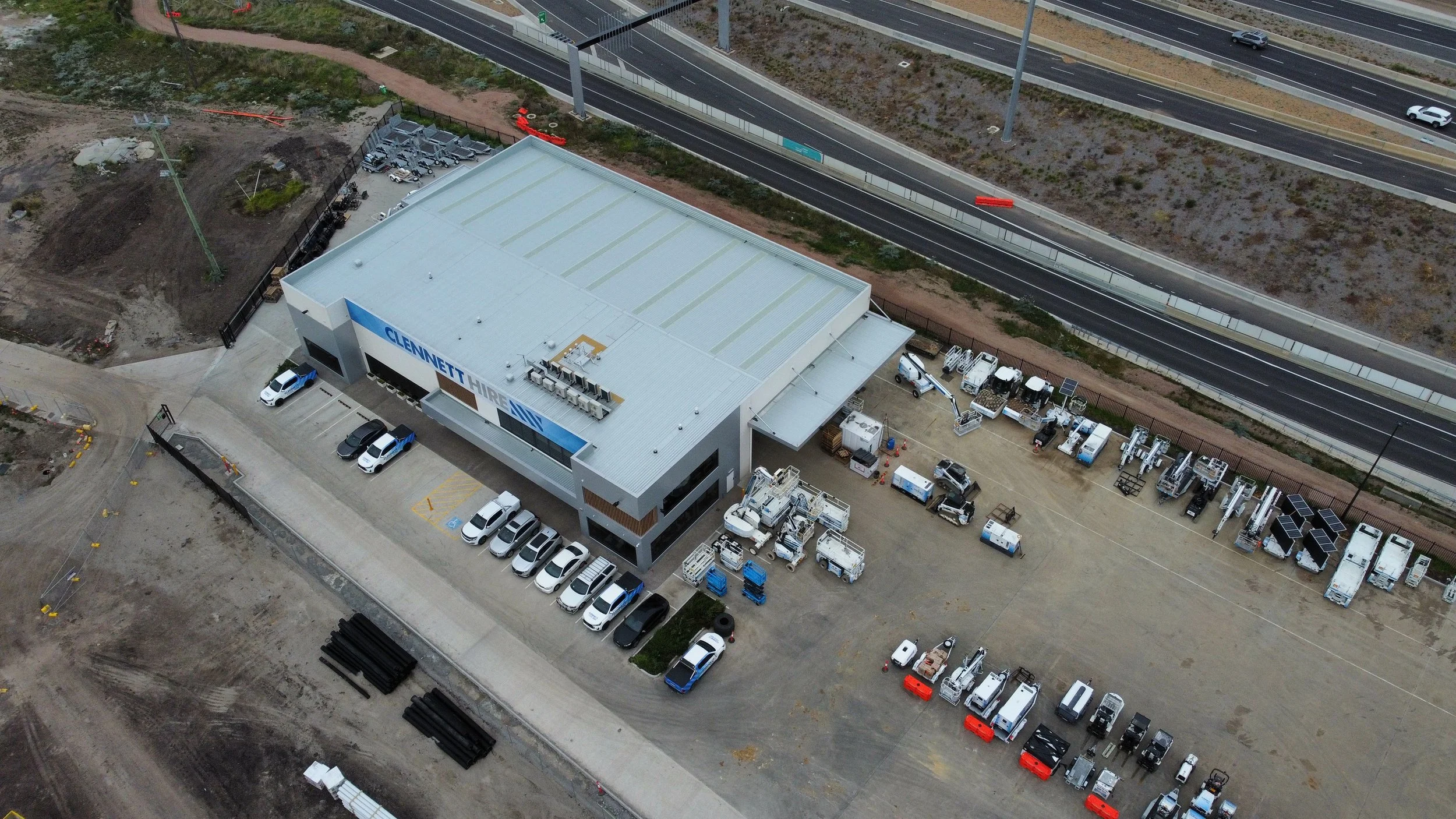 Clennett Hire, Laverton North
