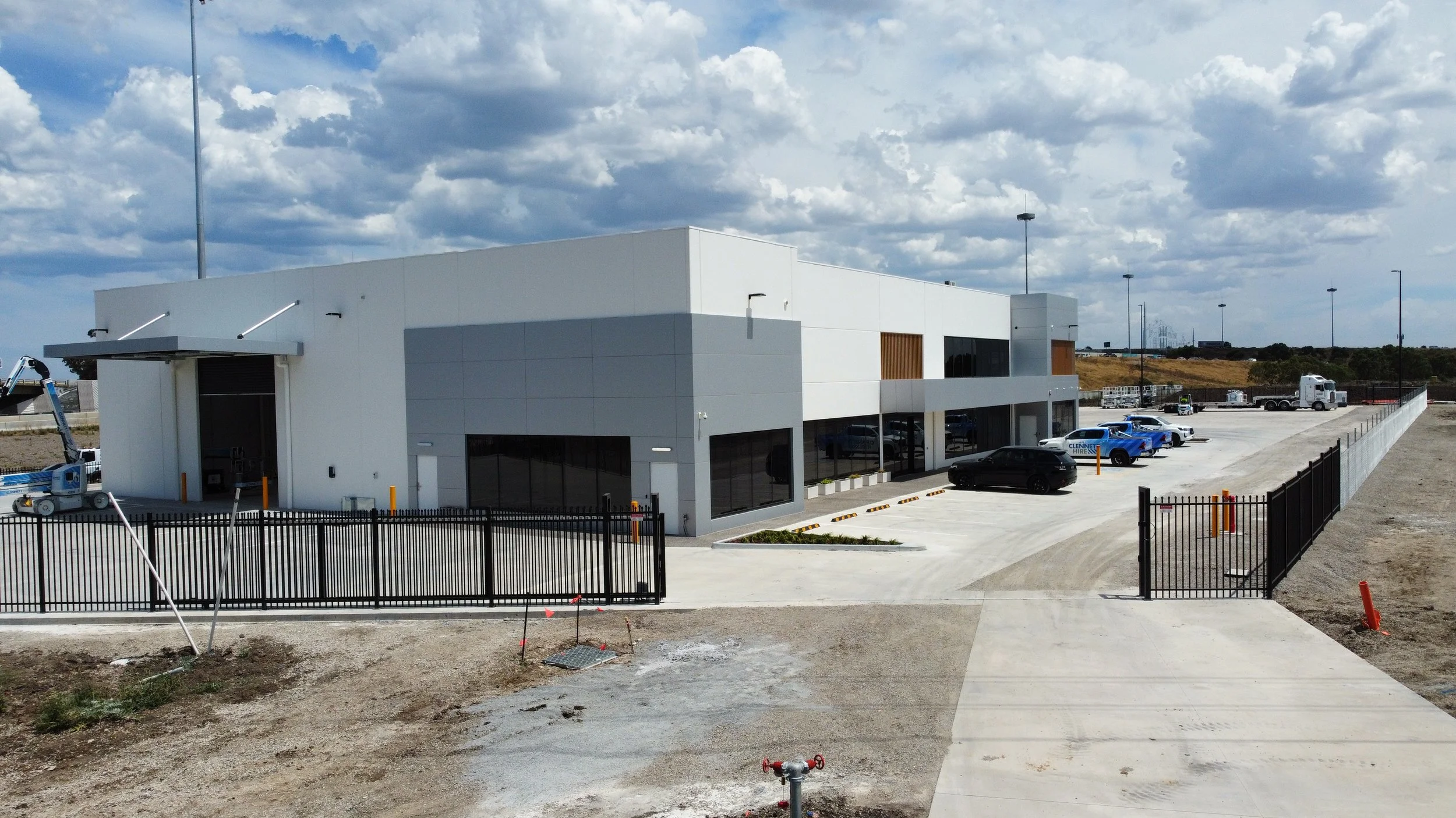 Clennett Hire, Laverton North