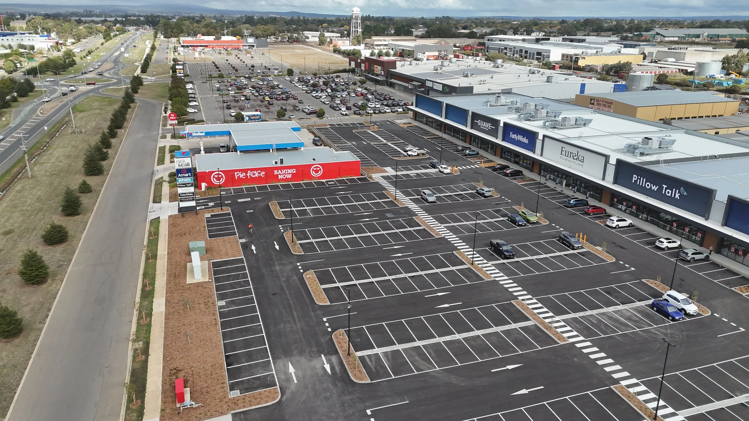 Wendouree Homemaker Centre