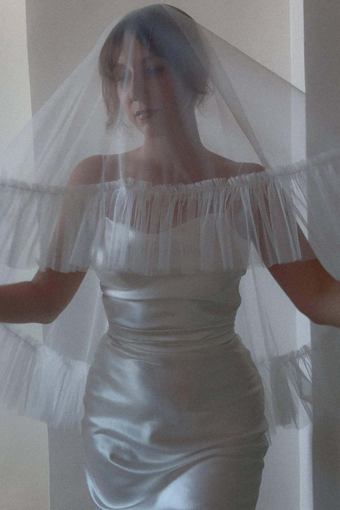 Voile de mariée à deux épaisseurs avec une délicate bordure volantée