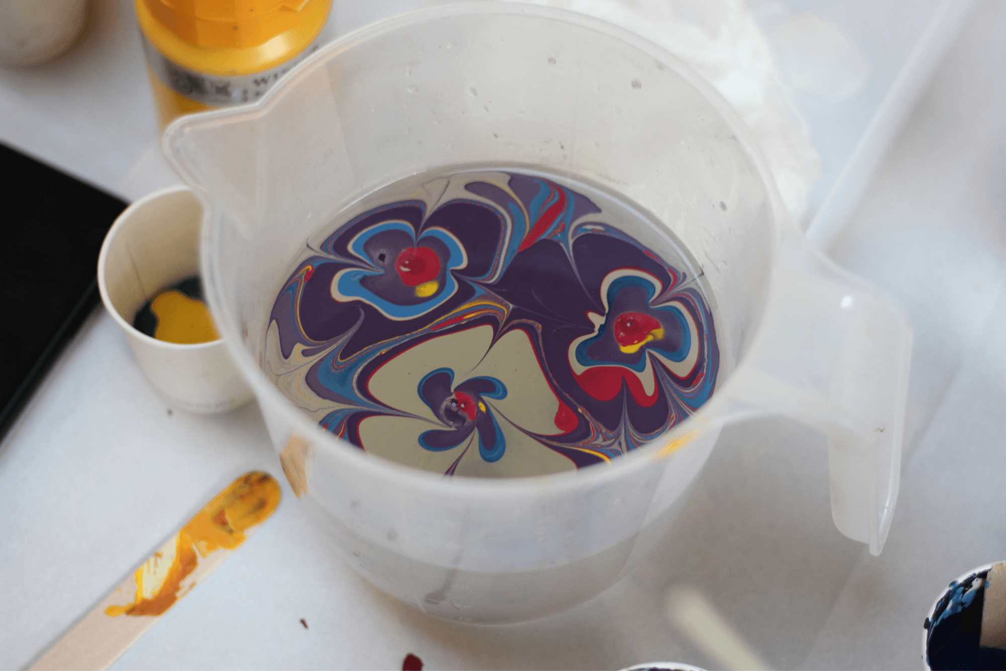 Recess-Living-marbling-ceramics-team-workshops-11.png