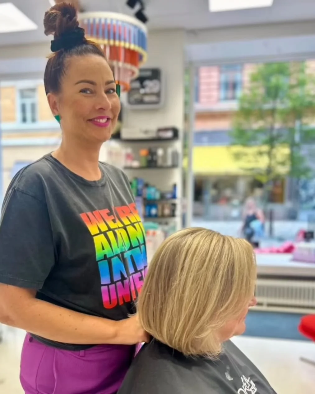 Se olis mun vuoro sitten eli m&auml; olen Anne, Sypon Pohjois-karjalan vahvistus  ja mukana matkassa alusta l&auml;htien 😄

-Kotoisin m&auml; olen Joensuusta. Helsingiss&auml; olen asunut jo 23 vuotta, vaikka olin vannonut etten ikin&auml; muuttaisi