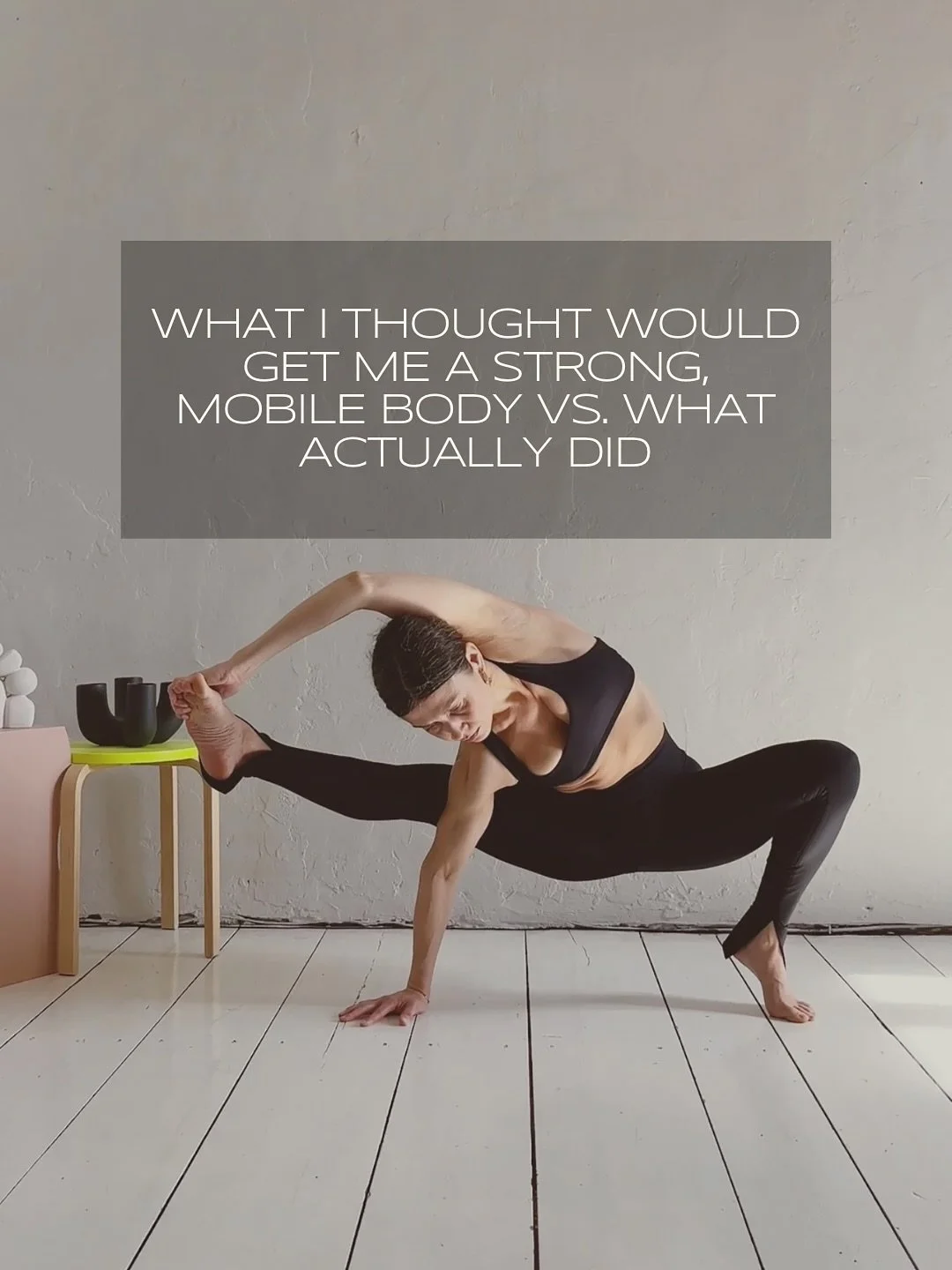 Stop working harder. Start working smarter.

FLEX&amp;FLOW&reg; gave me: 
✓ Full splits (again) 
✓ Muscles I didn&rsquo;t know I had 
✓ Strength over 40 I never had at 20

And I did it without: 
✗ Gym memberships 
✗ Repetitive routines 
✗ Spending ho