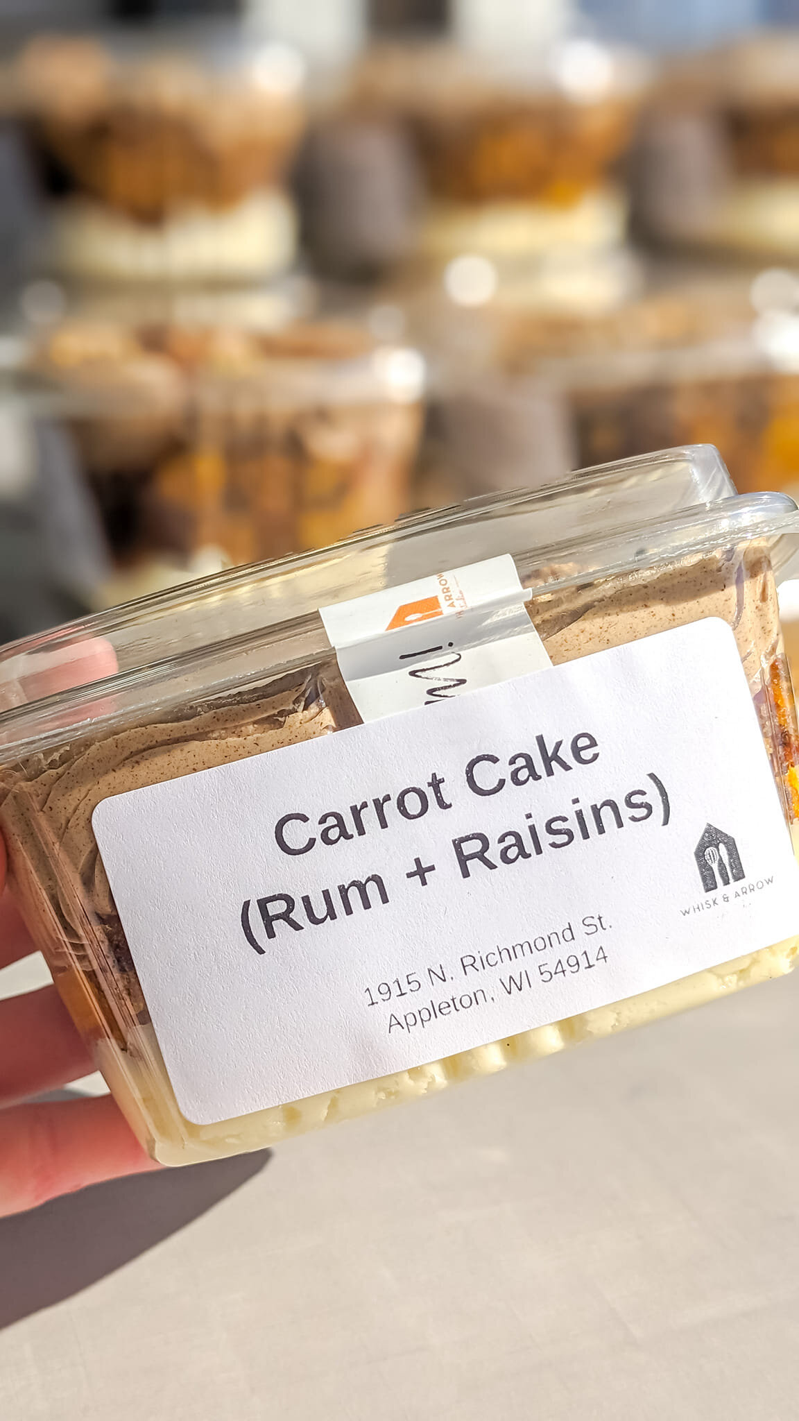 Cake team has some carrot cake boxes for you, just in time for Easter! 
Hop on in today to get yours. 🐰🥕

https://whisk-arrow.square.site/