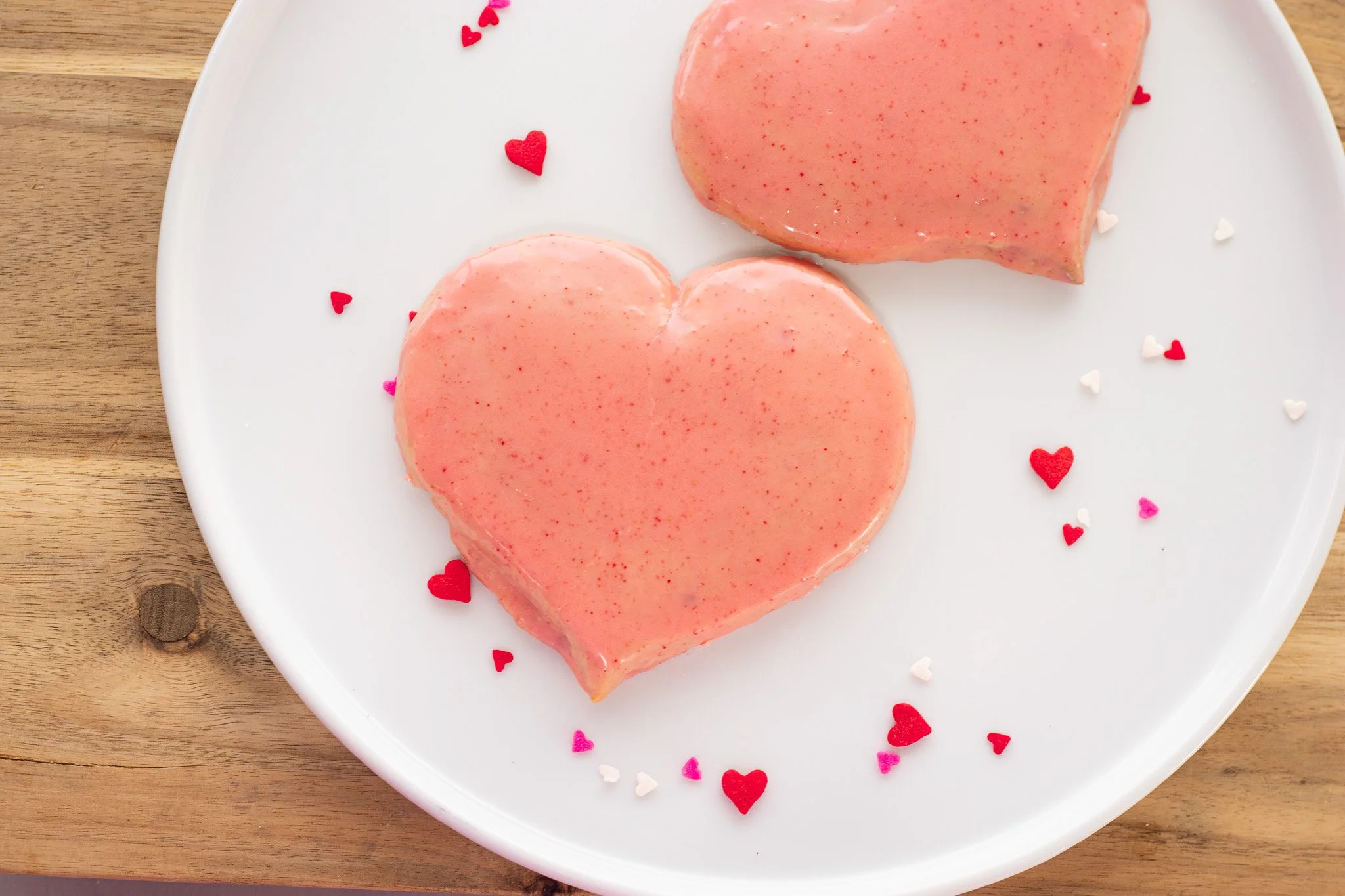 A Berry Sweet Heart Cookie for you, and one for your friend! Tag someone you'd share these cookies with! 🧡
.
Stop in or order online thru our app for pickup or delivery! Located in Appleton, Wisconsin. 
.
#whiskandarrow #appletonwi  #wisconsinbakery