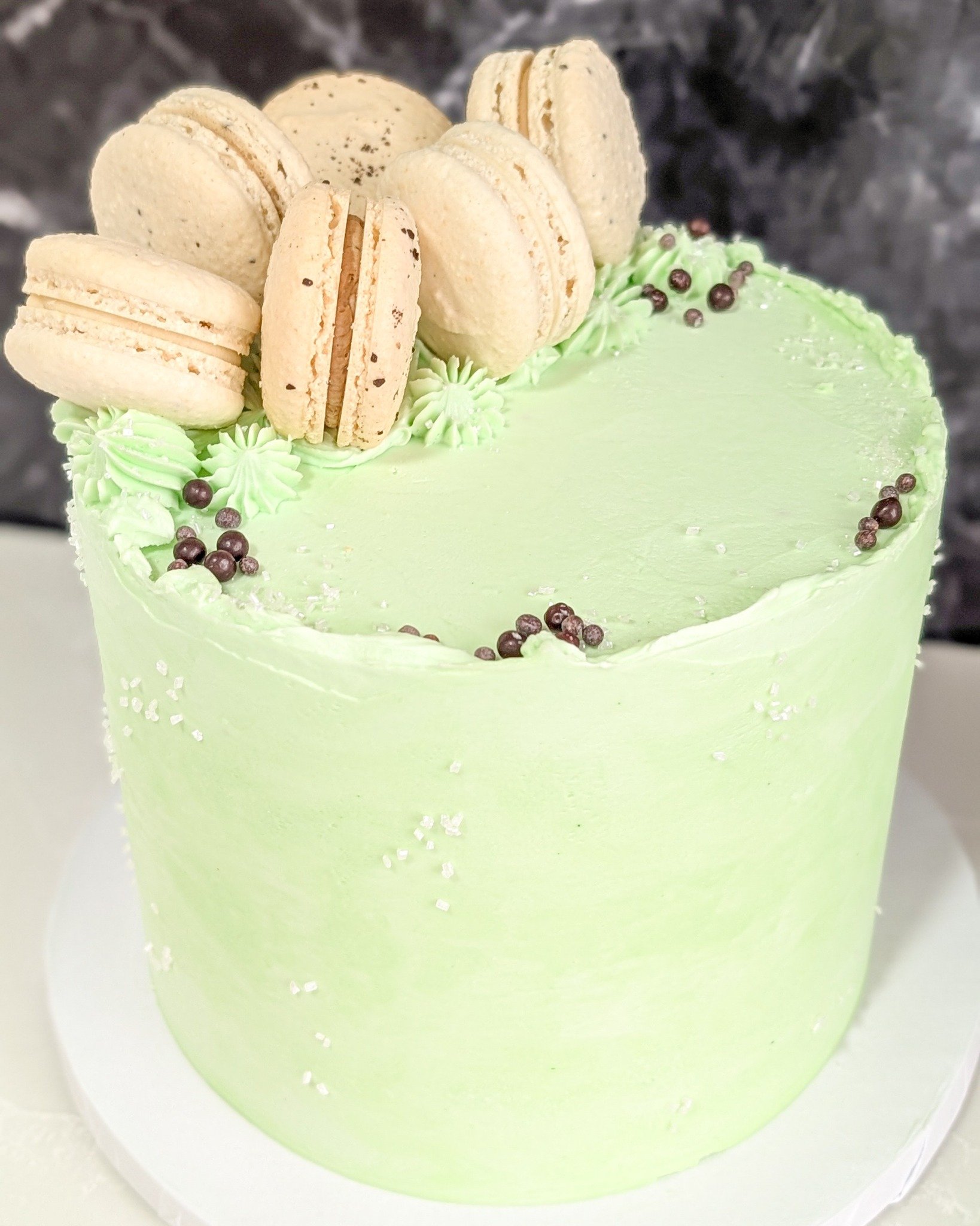 Espresso macarons and mint buttercream? Sign me up!
.
To order your own custom cake:
Email us here: info@whiskandarrow.com
or call us: 920-815-3645
.
#whiskandarrow #appletonwi #customcake #bakery #cakesofinstagram