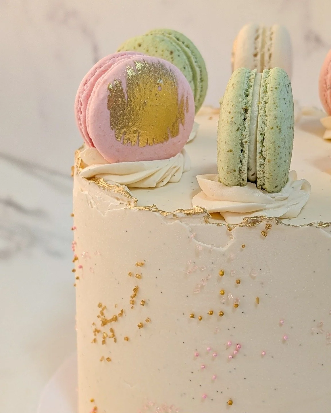 A little gold brush on our macarons makes everything look a little fancier! I love the gold rim too, they always look so nice!
.
Call or email us to book your orders! info@whiskandarrow.com 920-815-3645
.
Stop in or order online thru our app for pick