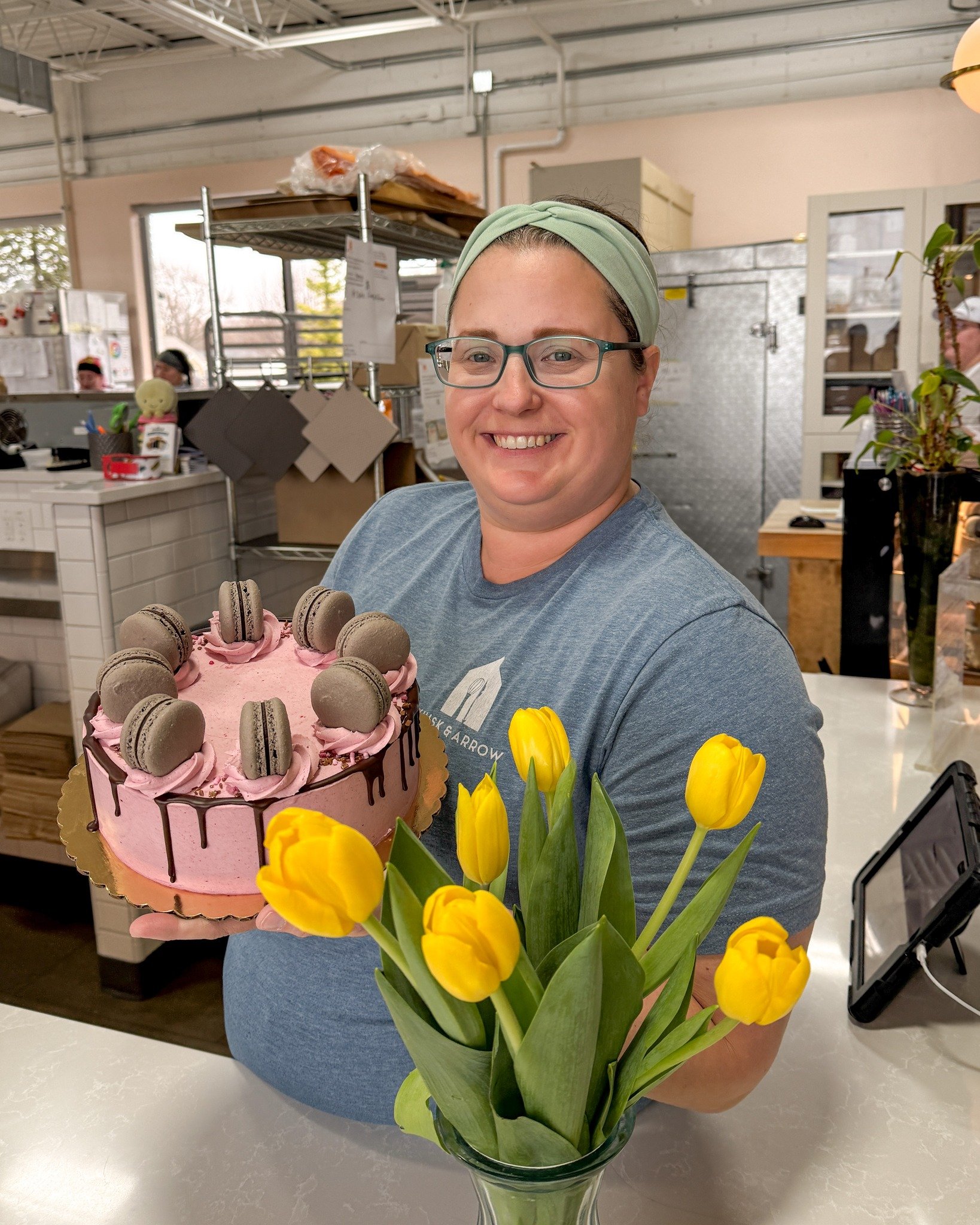 We have a few 8-inch shorty cakes in the to-go case! If you need a cake for around 12 people, this would be perfect. 
.
The flavors we have now are; 
Plain Jane: Chocolate cake + vanilla Swiss meringue buttercream w/ house made chocolate sauce + vani