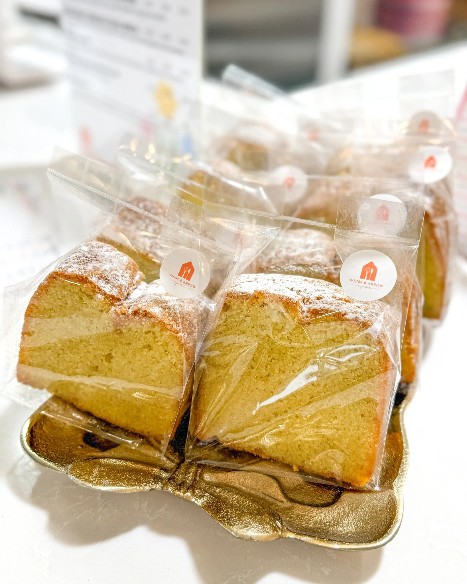 Good morning! We hope your week is going great so far, and we can make it even better! Come say hi, we're here until 2pm. 
.
Stop in or order online thru our app for pickup or delivery! Located in Appleton, Wisconsin. 
.
#whiskandarrow #appletonwi  #