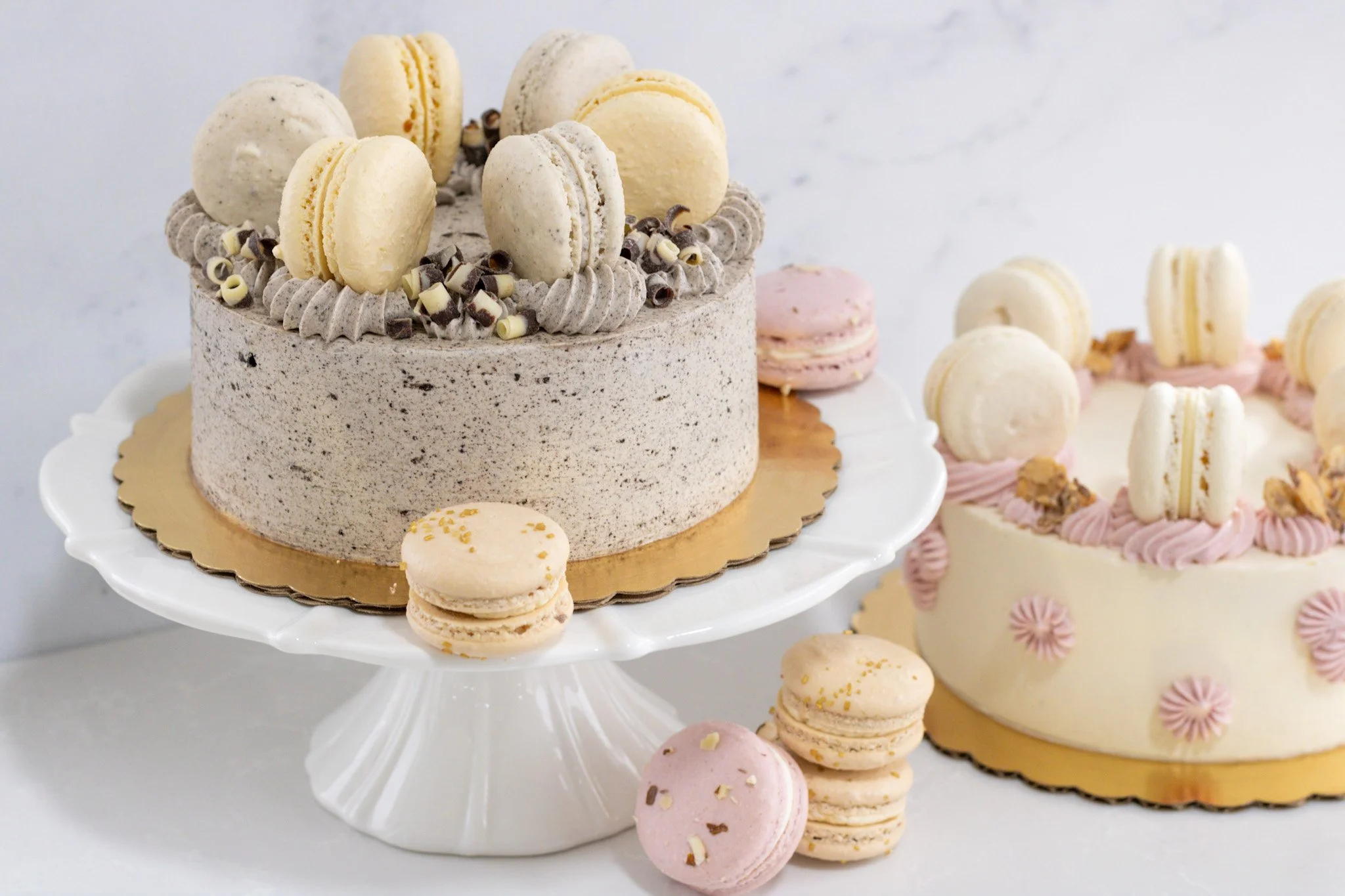 What's better than one cake? TWO CAKES!
.
Call or email us to book your orders! info@whiskandarrow.com 920-815-3645
.
Stop in or order online thru our app for pickup or delivery! Located in Appleton, Wisconsin. 
.
#whiskandarrow #appletonwi  #wiscons