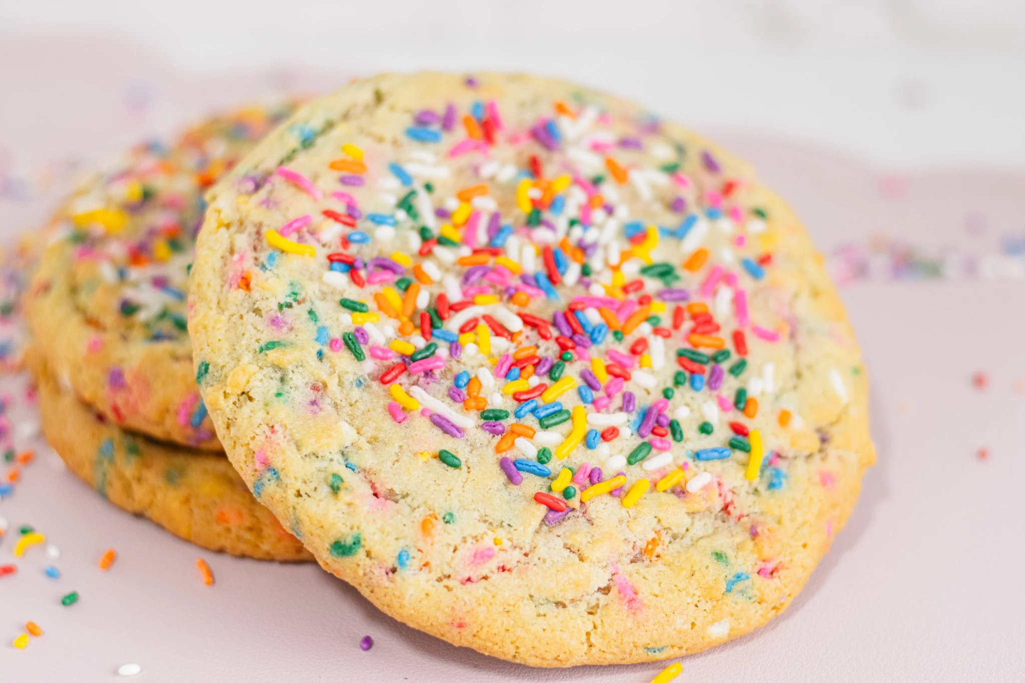 Can you guess the name of this cookie? We had a lot of debate over the name for this guy, but we ended up at just SPRINKLES, because that is literally what it is. 🧡
.
Stop in or order online thru our app for pickup or delivery! Located in Appleton, 