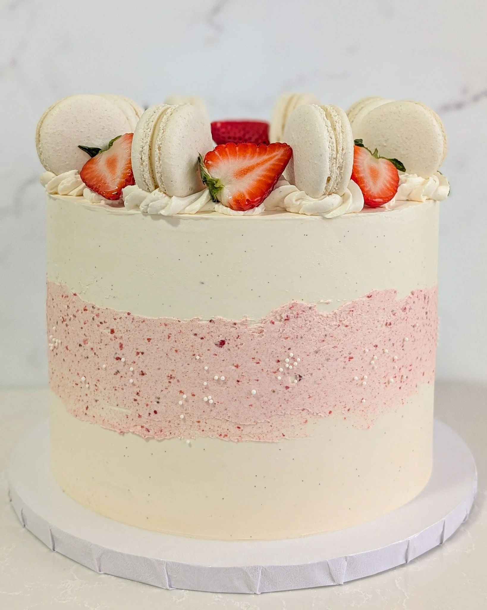 I love our cakes that just have a swatch of color, I think it makes a really simple cake look amazing!
.
Call or email us to book your orders! info@whiskandarrow.com 920-815-3645
.
Stop in or order online thru our app for pickup or delivery! Located 
