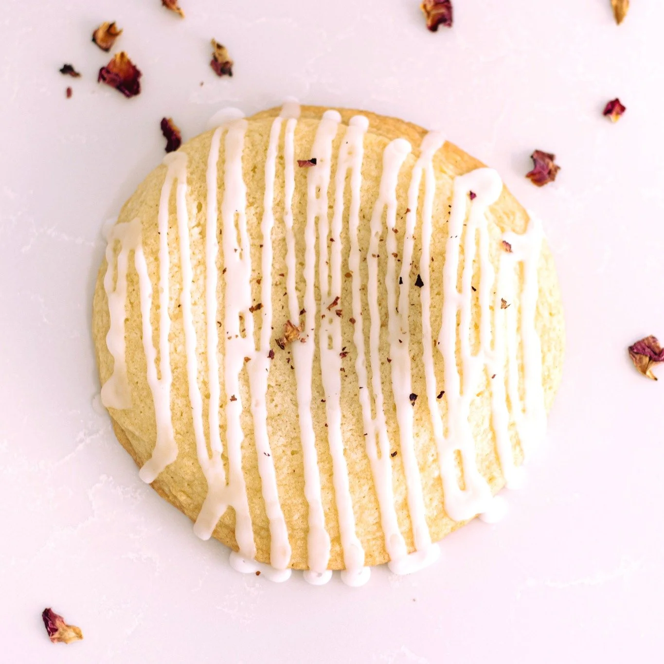 *Menu Below*
If you see us eating a Honey Butter Cornbread cookie in one hand and a Lemon cookie in the other... mind your business. 🤫 Our returning favorites are back, alongside the brand-new Strawberry Cheesecake! It&rsquo;s is basically a gourmet
