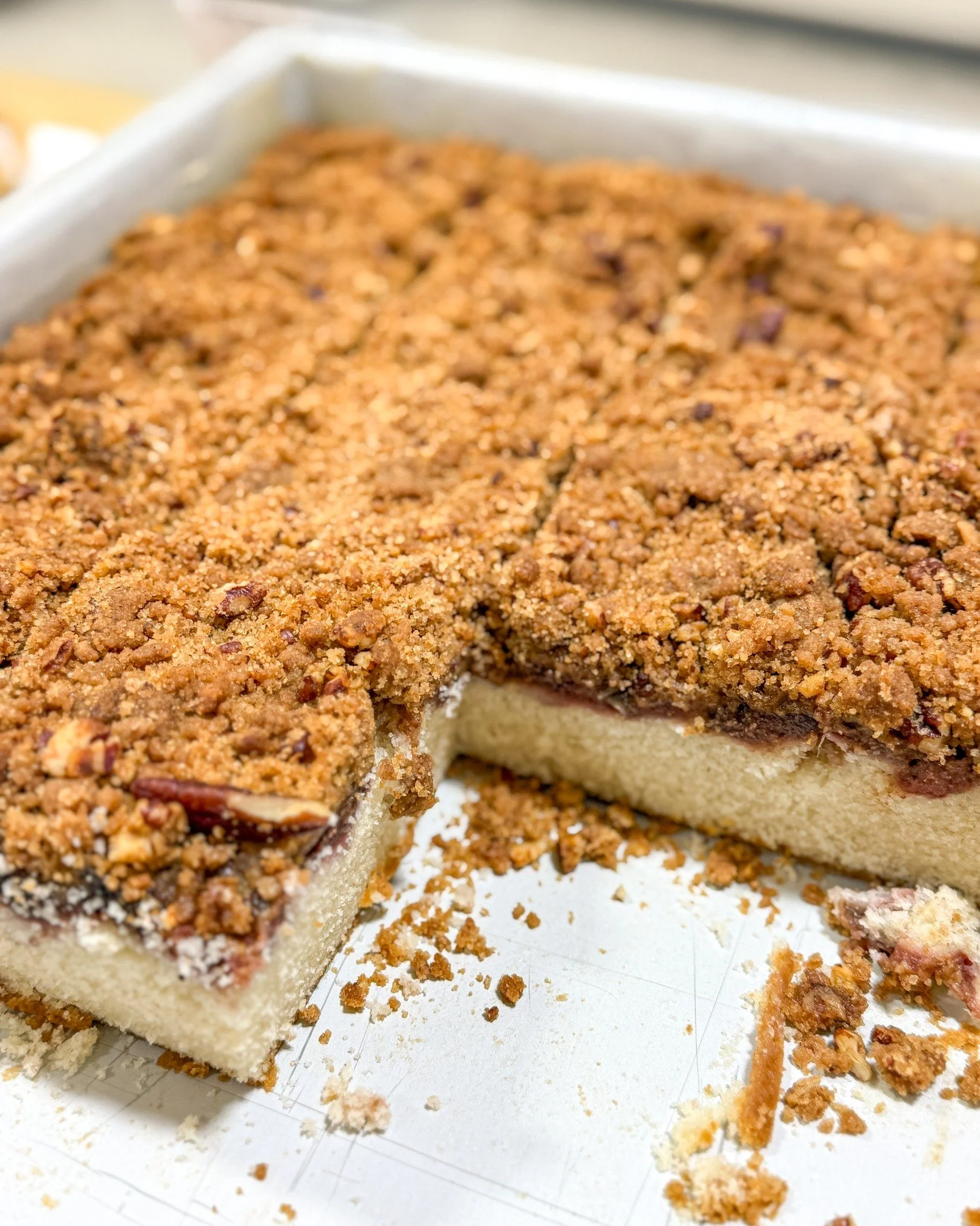 Good morning! Who's ready for the weekend?!
.
Stop in or order online thru our app for pickup or delivery! Located in Appleton, Wisconsin. 
.
#coffeecake #puffpastry #cookies #Wisconsin #bakery