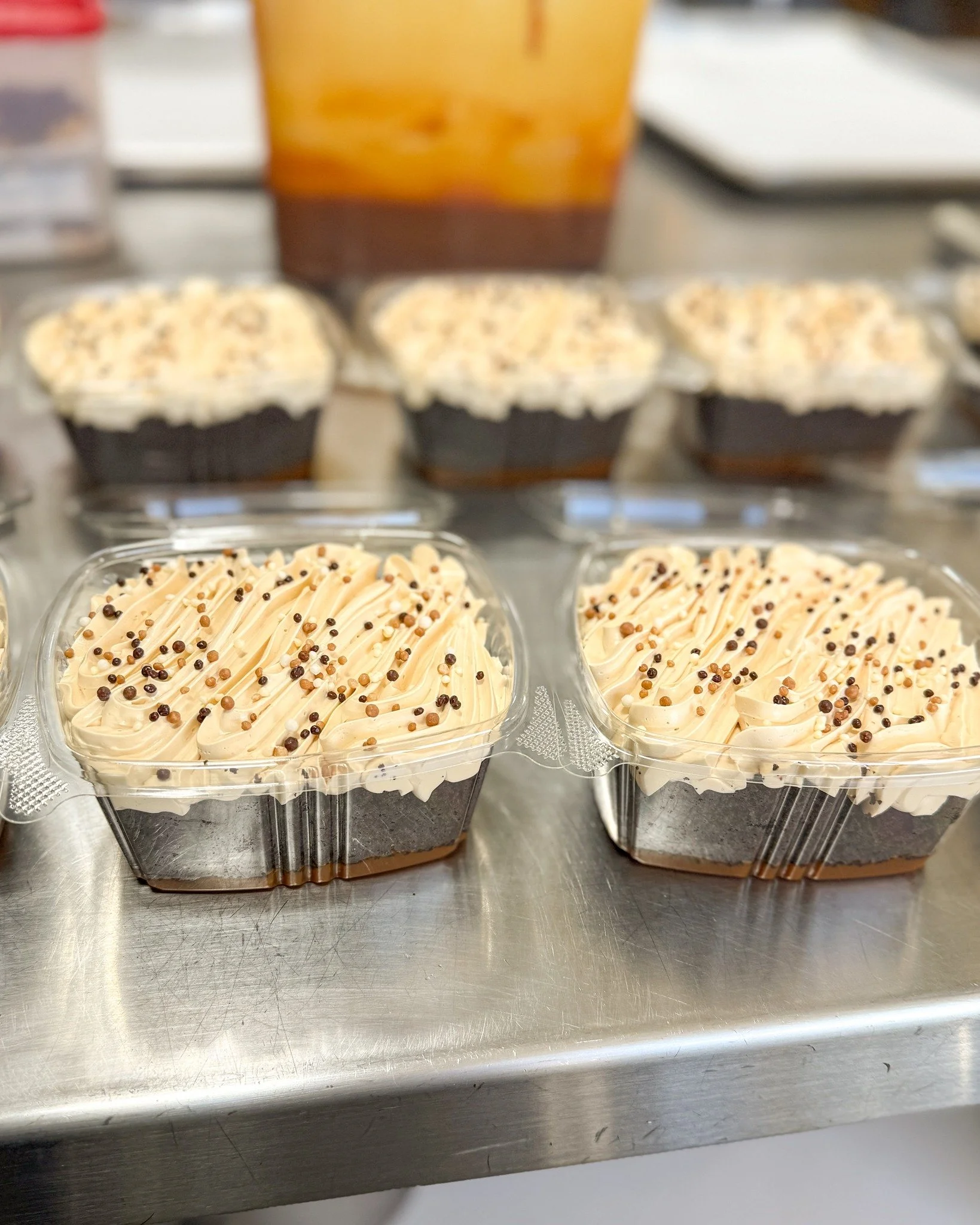 You guys have been blowing through our Scotcharoo Cake Boxes! Come grab a few, save some in your freezer for later. 
.
Stop in or order online thru our app for pickup or delivery!
.
#scotcharoo #cakeboxes #whiskandarrow #appletonwibakery #bakery