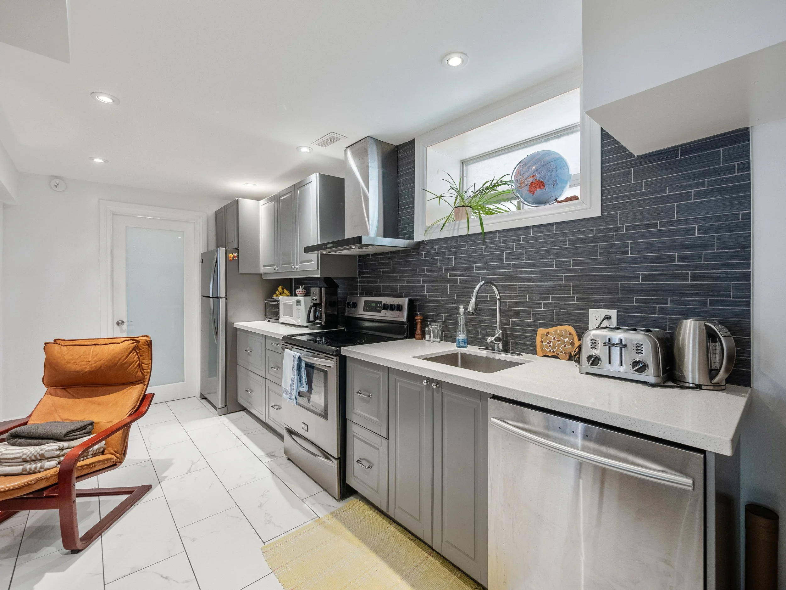 4 Silver Birch Ave-62.jpg