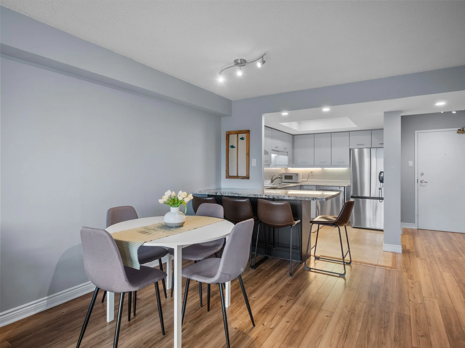 815-1091 Kingston Rd-21.jpg