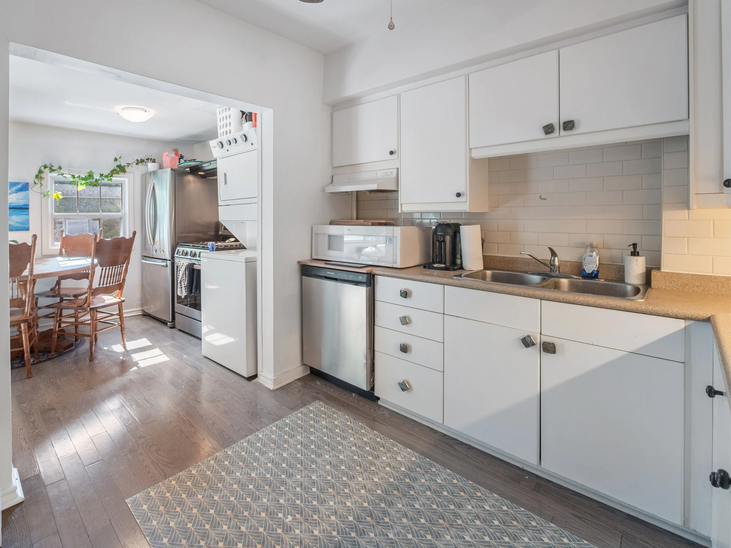 4 Silver Birch Ave-42.jpg