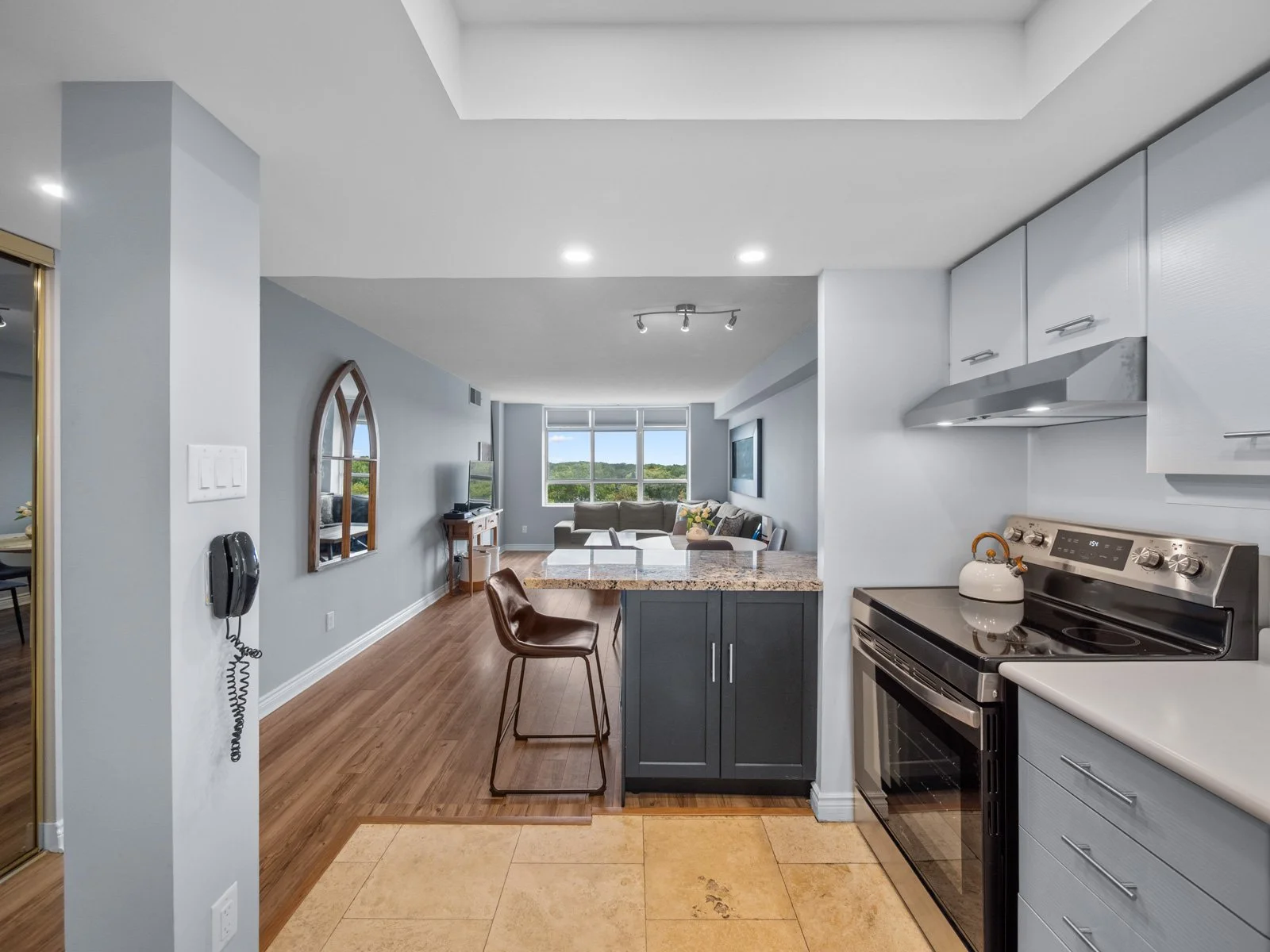 815-1091 Kingston Rd-15.jpg
