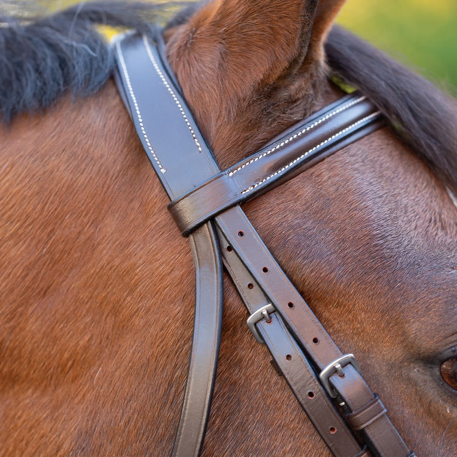 CHALLENGER Western 5" Wide Rawhide Brown Angled Stirrups - Slanted Design For Knee Relief, Roper Style