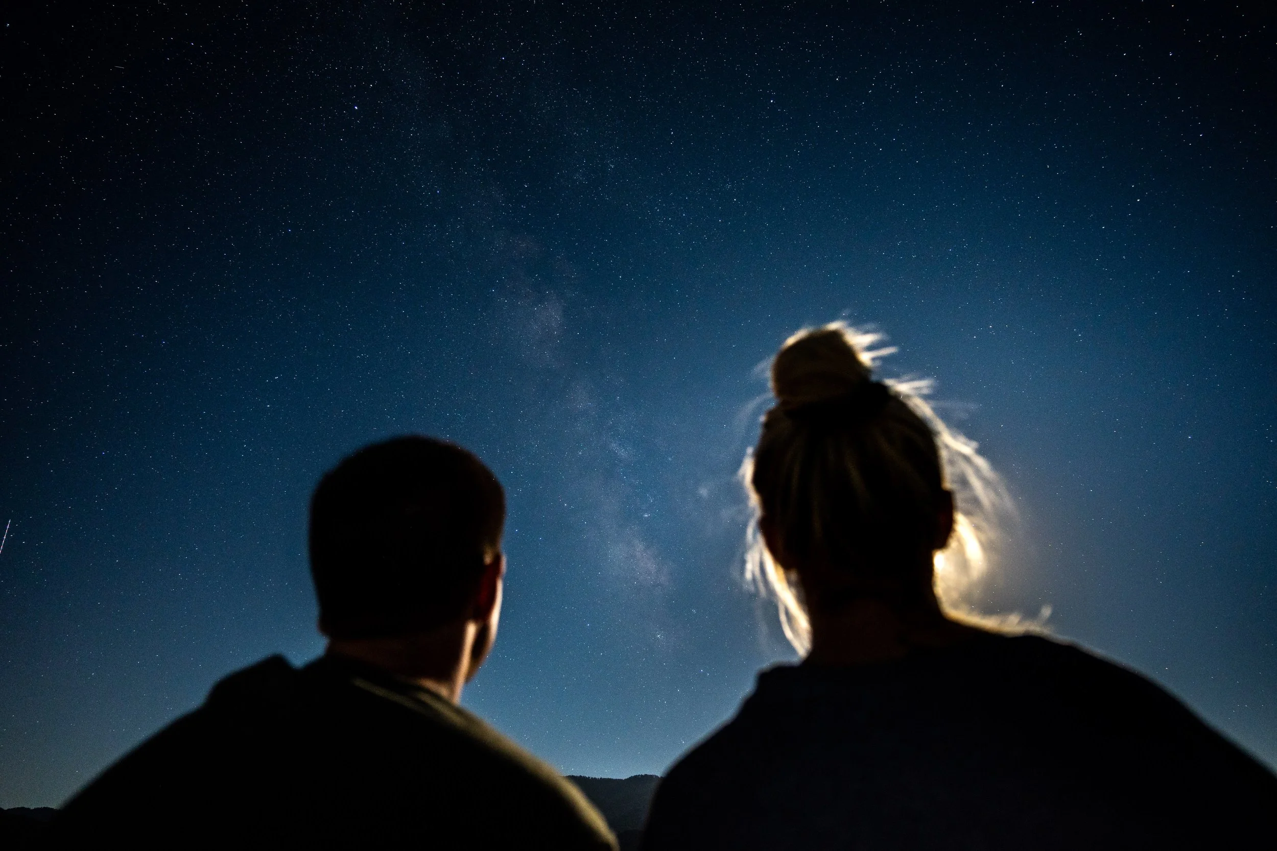 COUPLE STARGAZING.jpg